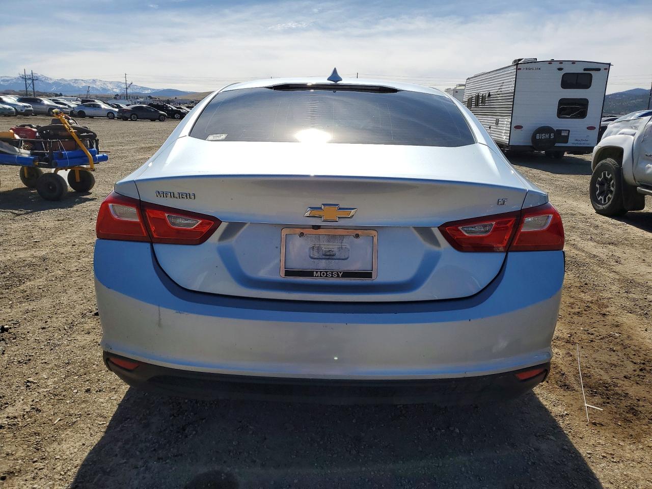 2018 Chevrolet Malibu Lt Серебряный vin: 1G1ZD5ST9JF102632