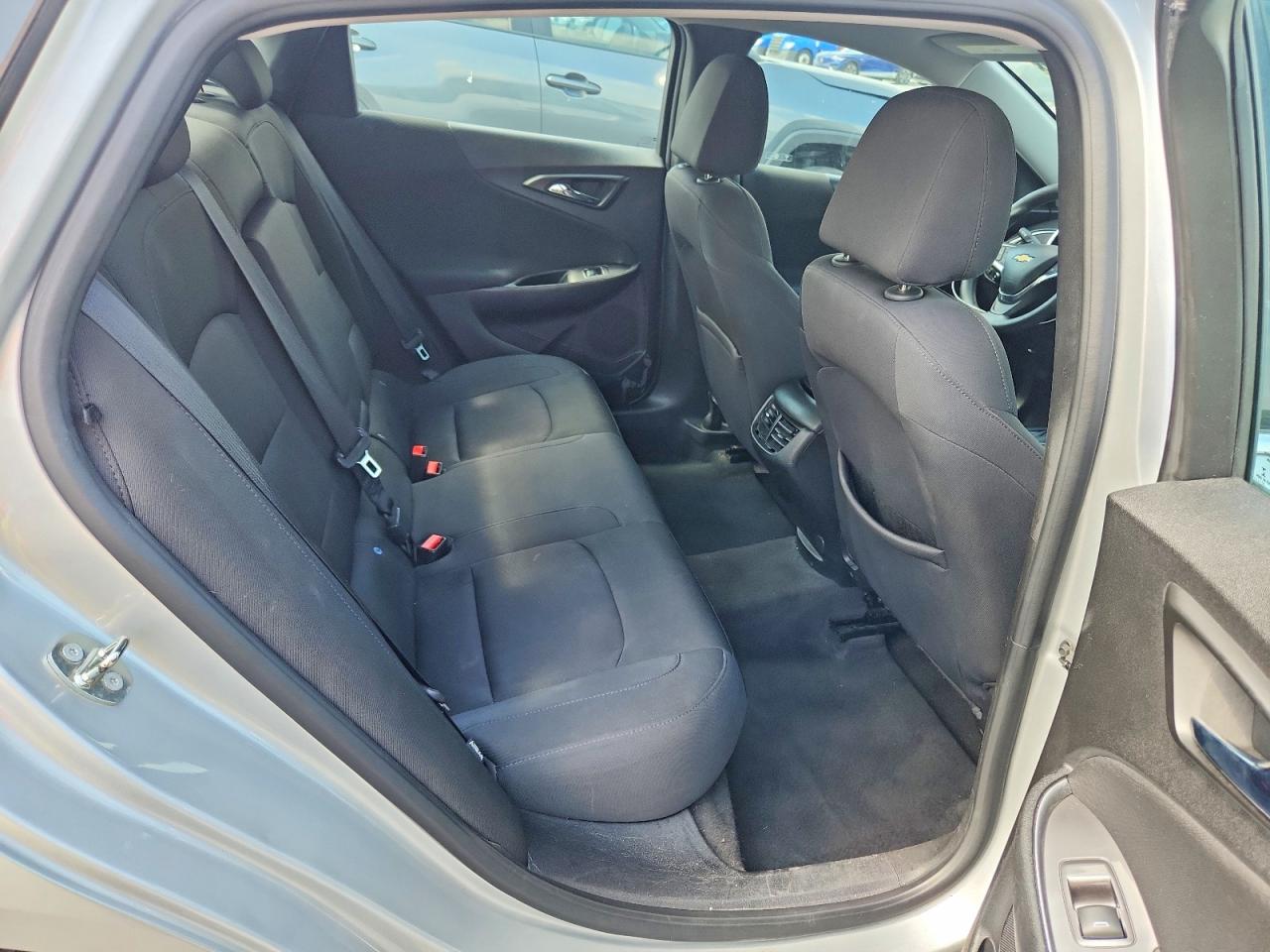 2018 Chevrolet Malibu Lt Gray vin: 1G1ZD5ST9JF135808