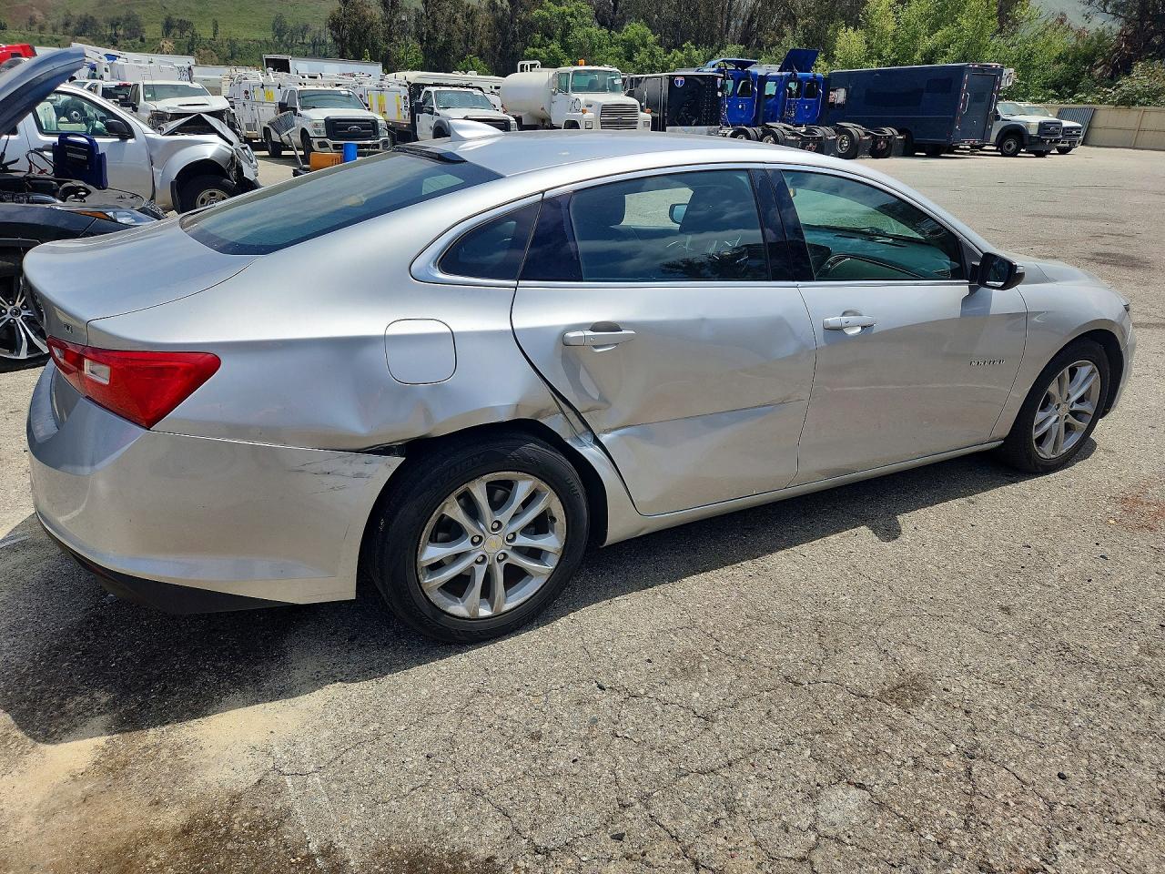 2018 Chevrolet Malibu Lt Gray vin: 1G1ZD5ST9JF154245