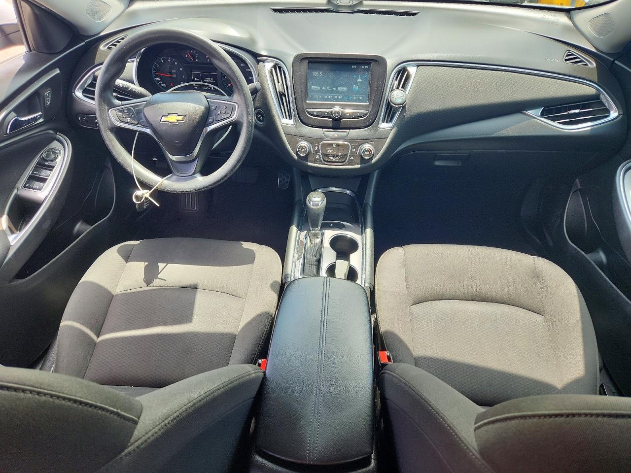 2018 Chevrolet Malibu Lt Gray vin: 1G1ZD5ST9JF154245