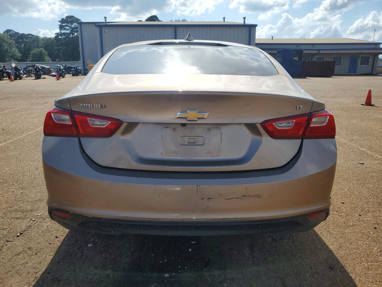 2018 Chevrolet Malibu Lt Tan vin: 1G1ZD5ST9JF224620