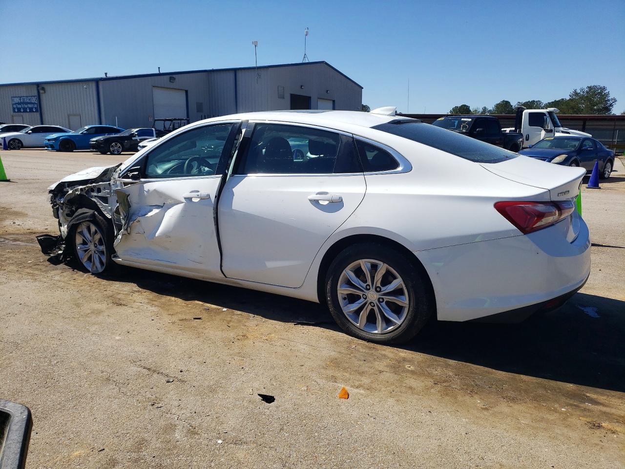 2019 Chevrolet Malibu White vin: 1G1ZD5ST9KF152352
