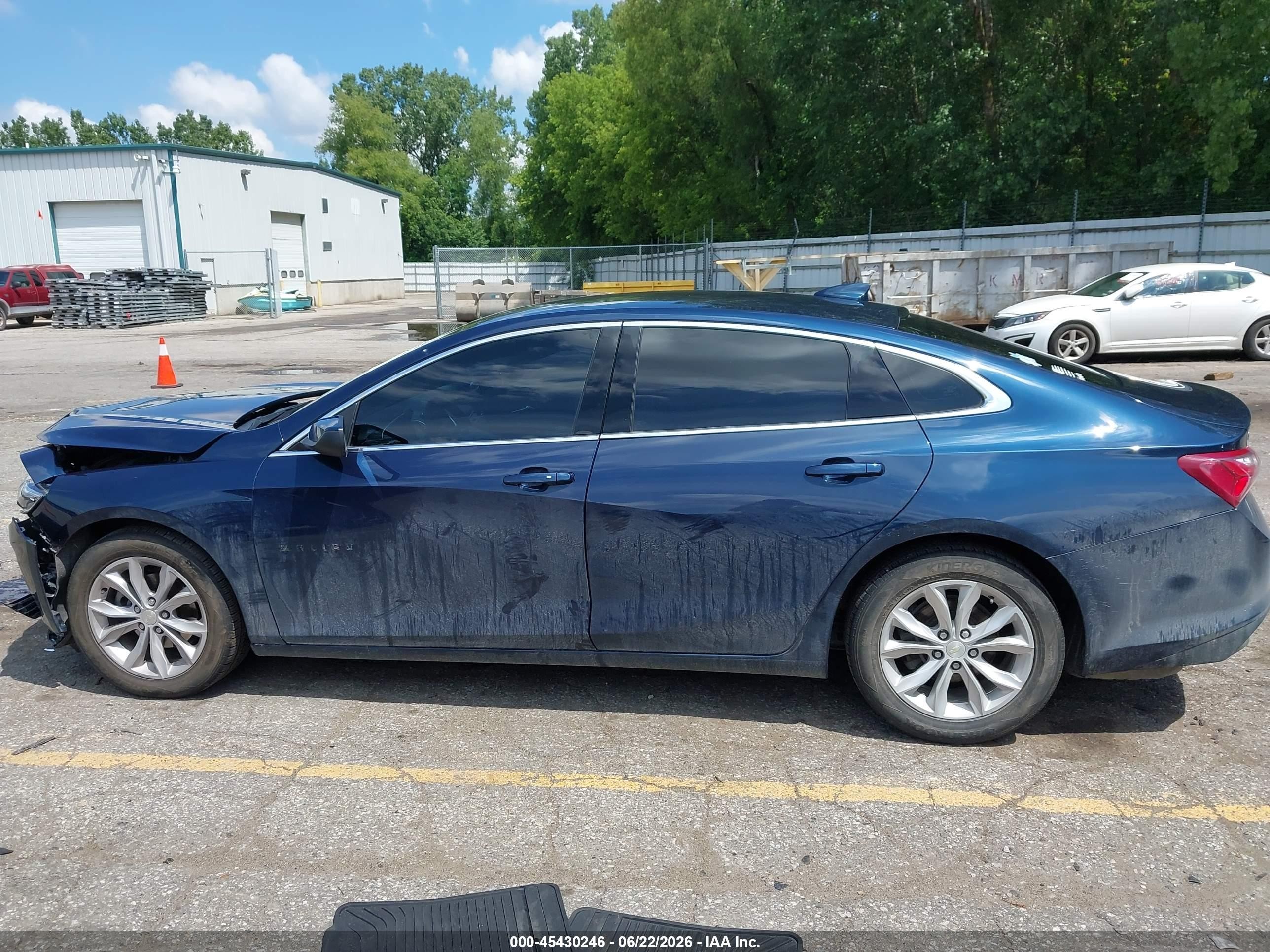 2019 Chevrolet Malibu Lt Blue vin: 1G1ZD5ST9KF192611