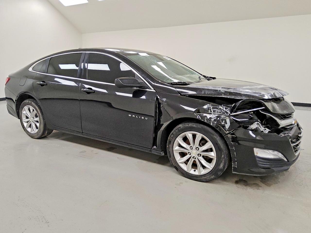 2020 Chevrolet Malibu Lt Черный vin: 1G1ZD5ST9LF028843