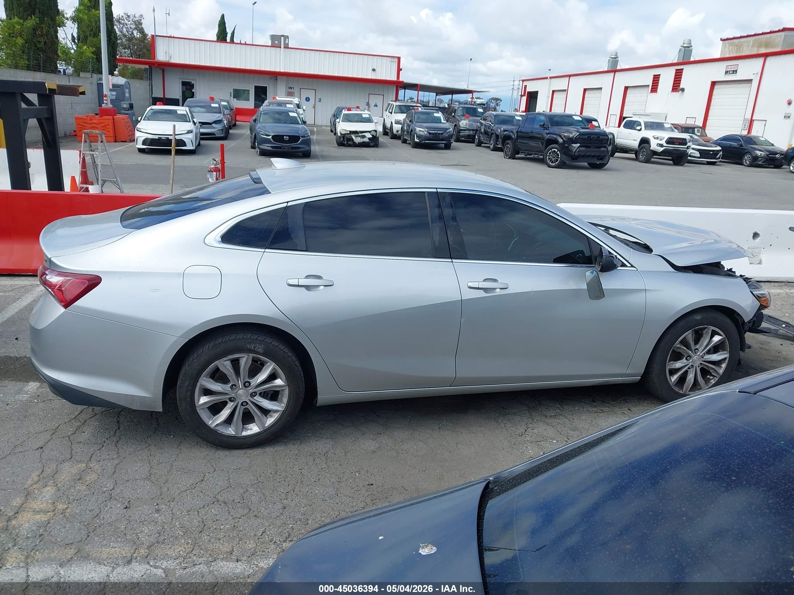 2020 Chevrolet Malibu Fwd Lt Серебряный vin: 1G1ZD5ST9LF046825