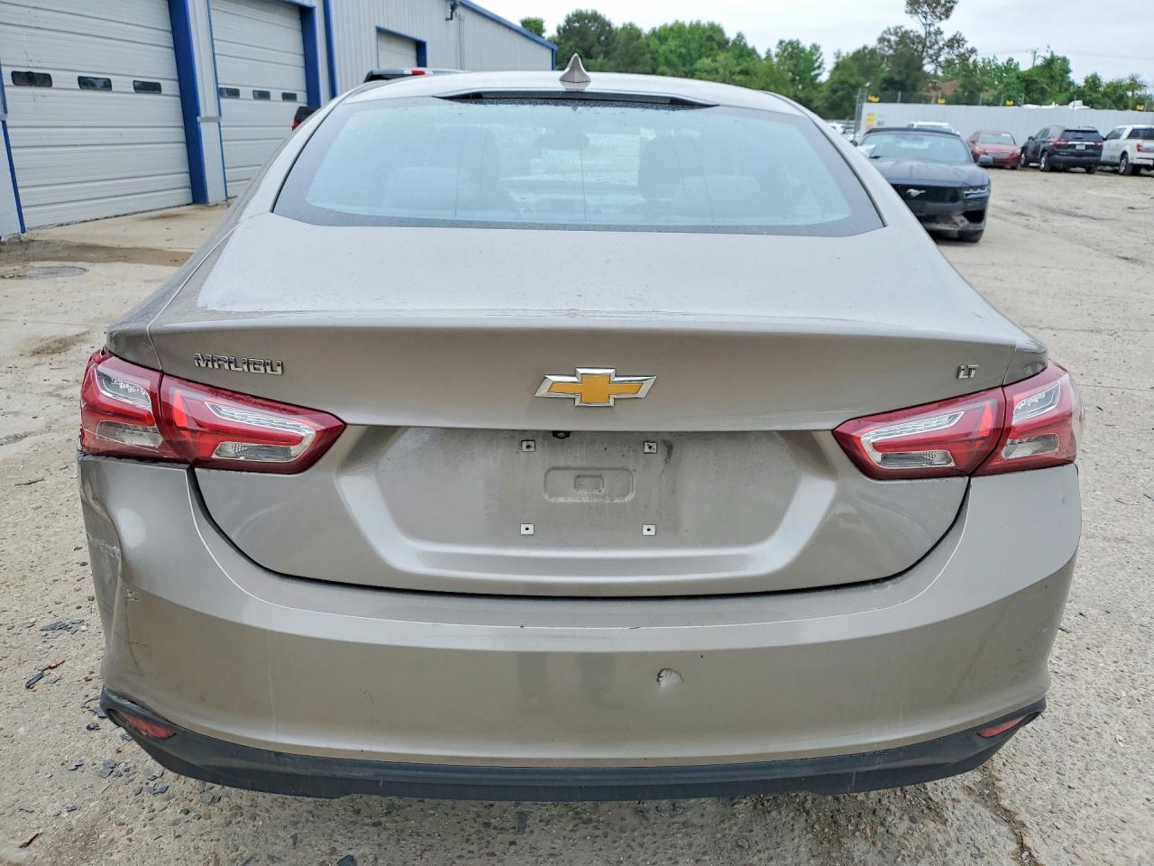 2022 Chevrolet Malibu Lt Золотой vin: 1G1ZD5ST9NF134938