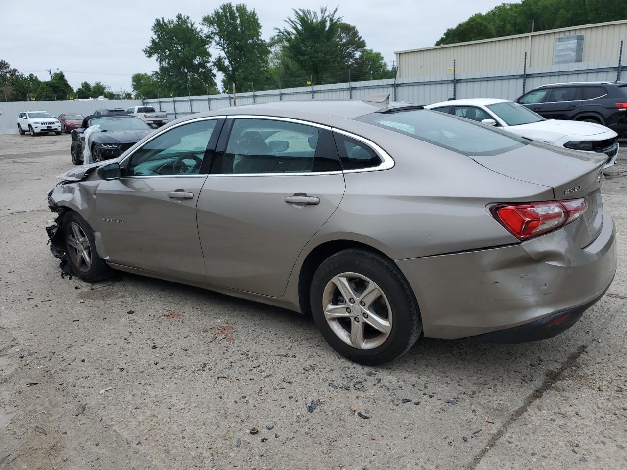 2022 Chevrolet Malibu Lt Золотой vin: 1G1ZD5ST9NF134938 Damage: Rear Bumper, Dent(S) W/ Paint Dmg, > 12 Inches