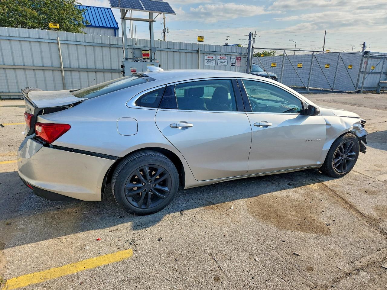 2018 Chevrolet Malibu Lt Серебряный vin: 1G1ZD5STXJF202318