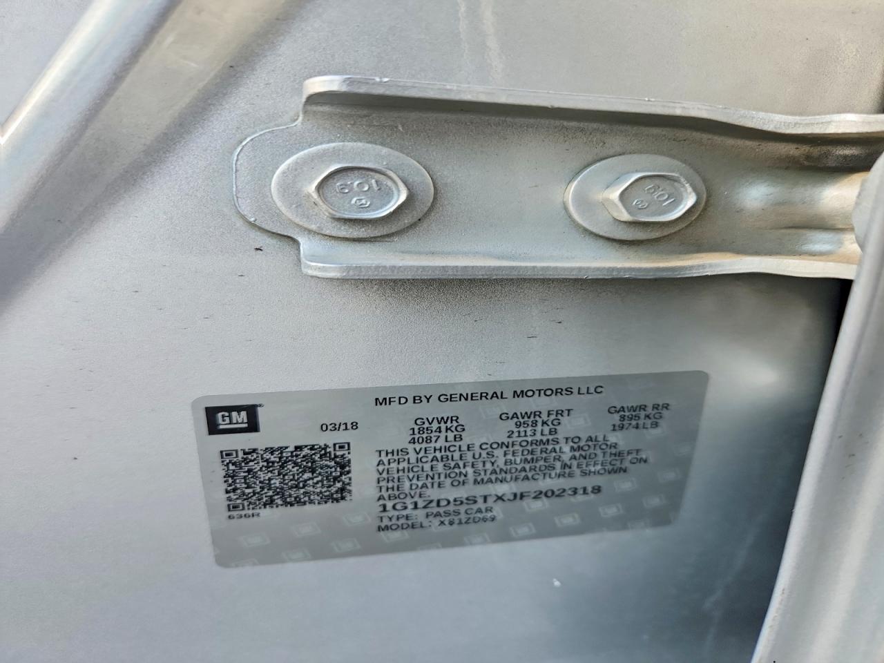 2018 Chevrolet Malibu Lt Серебряный vin: 1G1ZD5STXJF202318