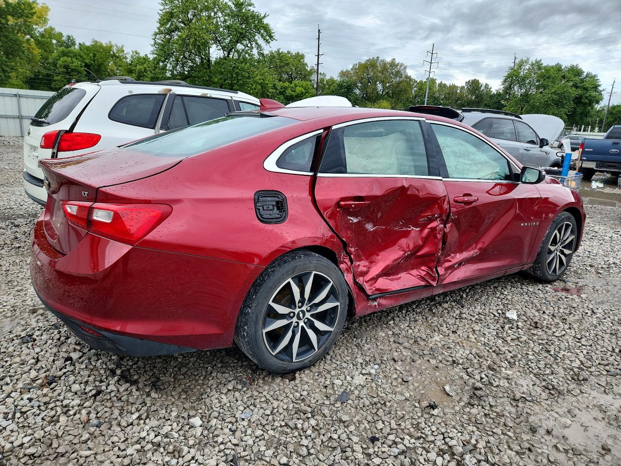 2018 Chevrolet Malibu Lt Красный vin: 1G1ZD5STXJF289895