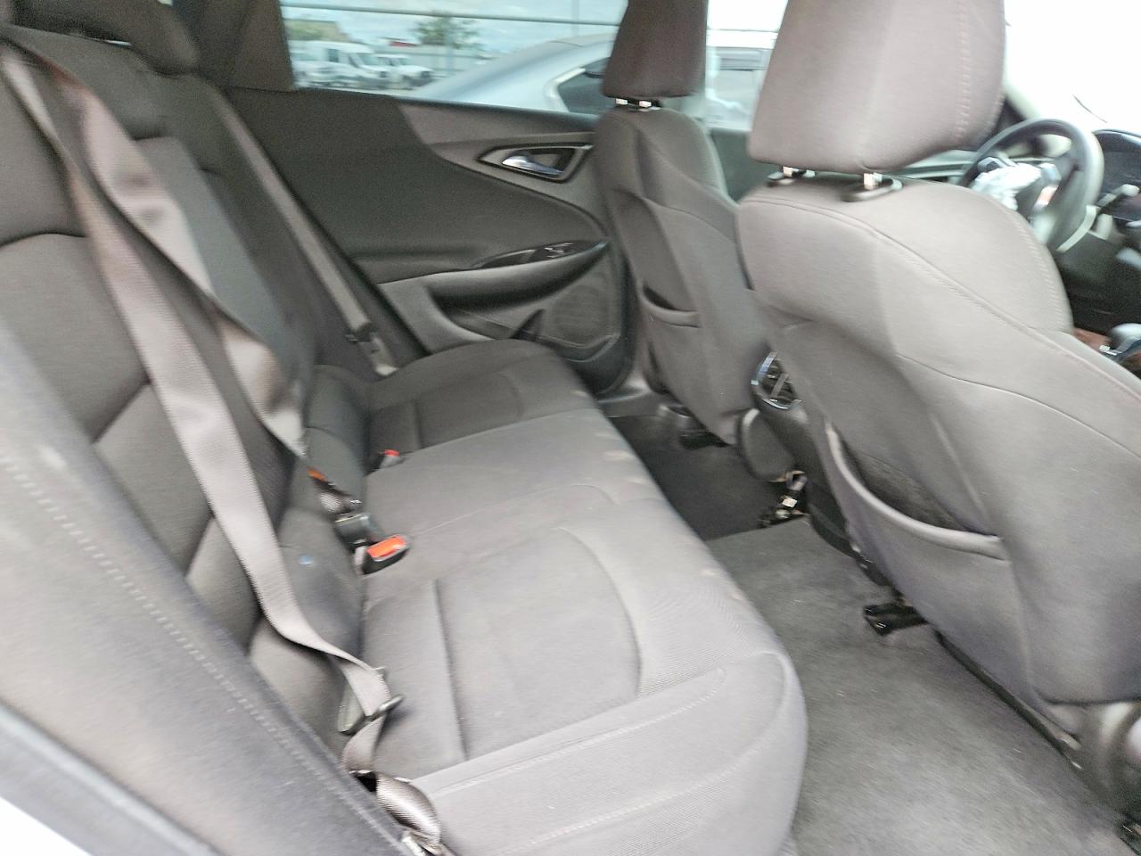 2022 Chevrolet Malibu Lt Silver vin: 1G1ZD5STXNF174090