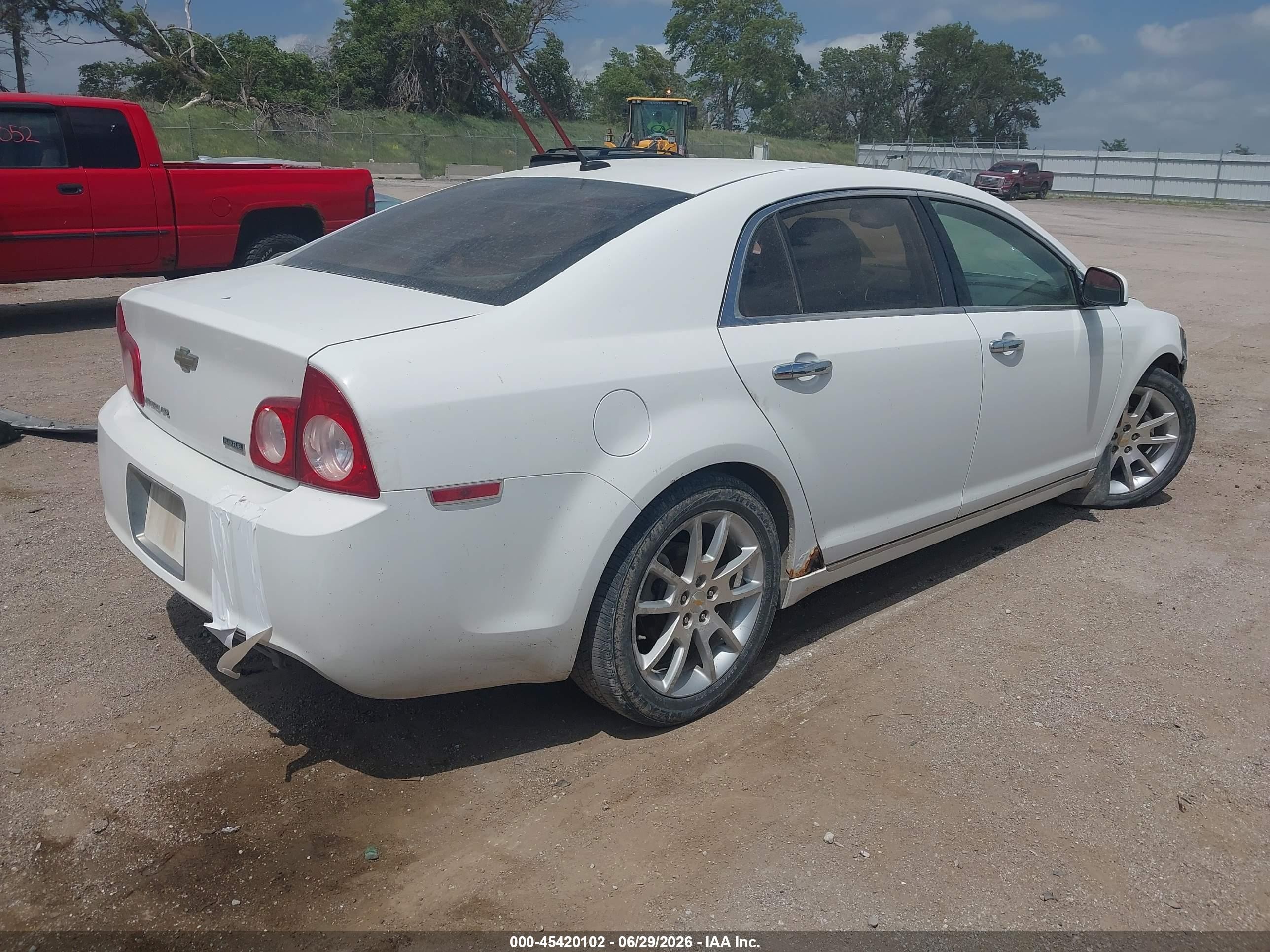 2010 Chevrolet Malibu Ltz White vin: 1G1ZE5E00AF310171