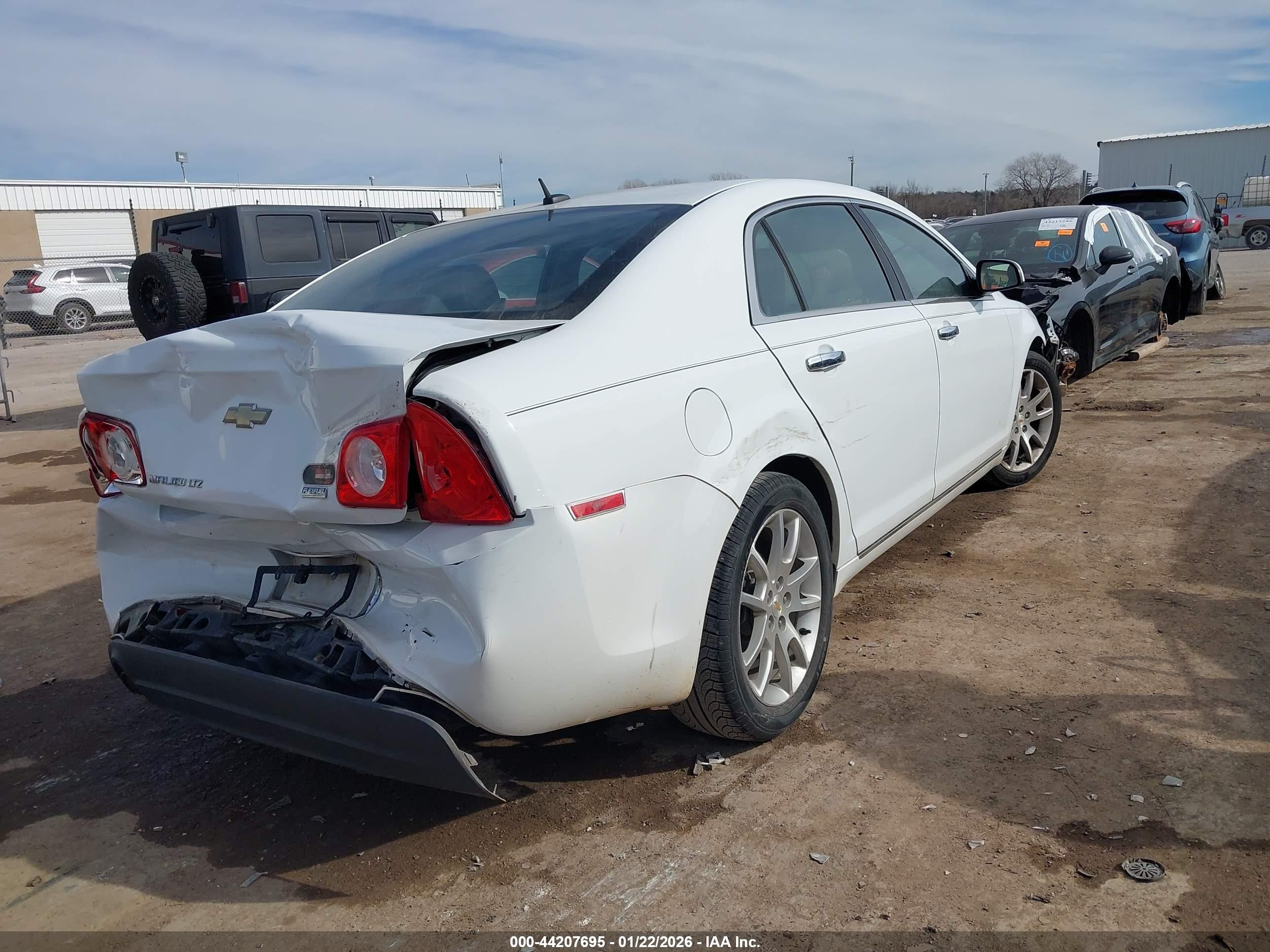 2010 Chevrolet Malibu Ltz White vin: 1G1ZE5E00AF319808