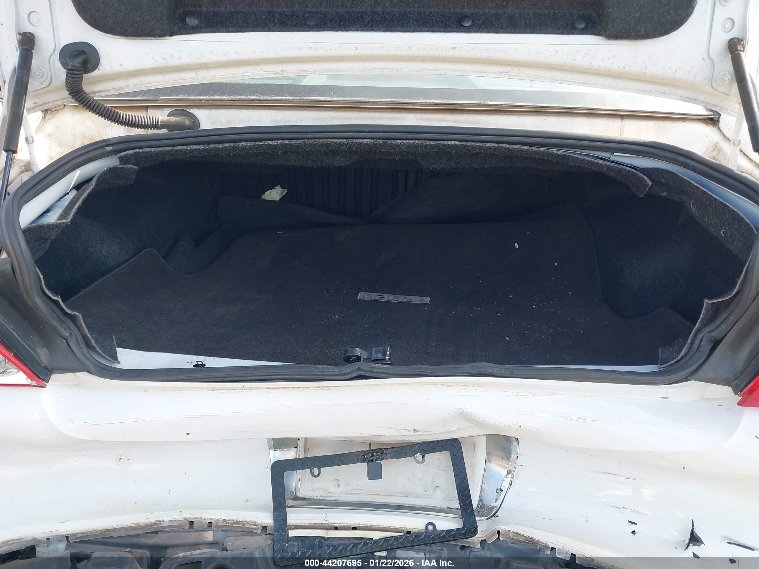 2010 Chevrolet Malibu Ltz White vin: 1G1ZE5E00AF319808