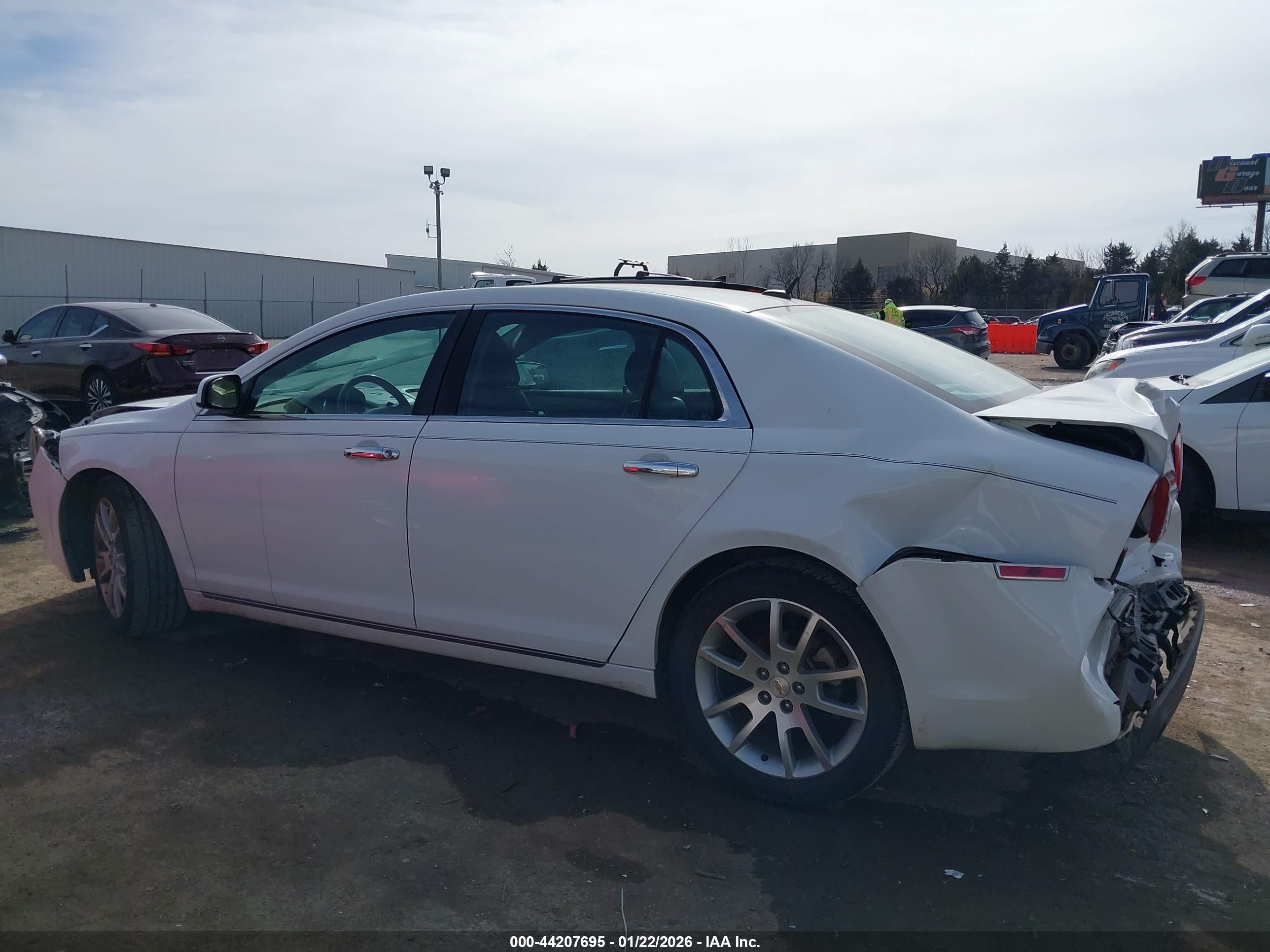 2010 Chevrolet Malibu Ltz White vin: 1G1ZE5E00AF319808