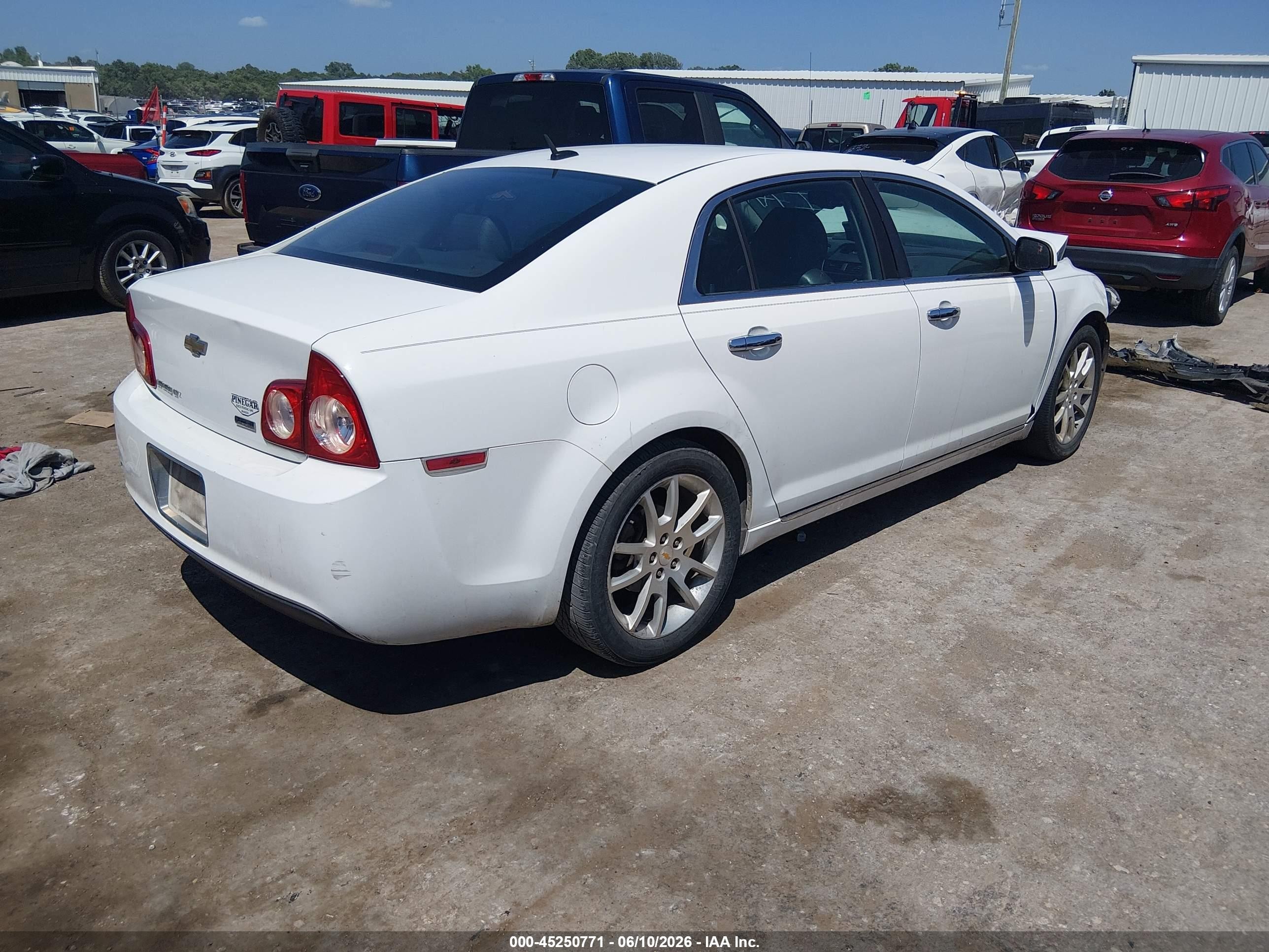 2010 Chevrolet Malibu Ltz Белый vin: 1G1ZE5E06AF320087