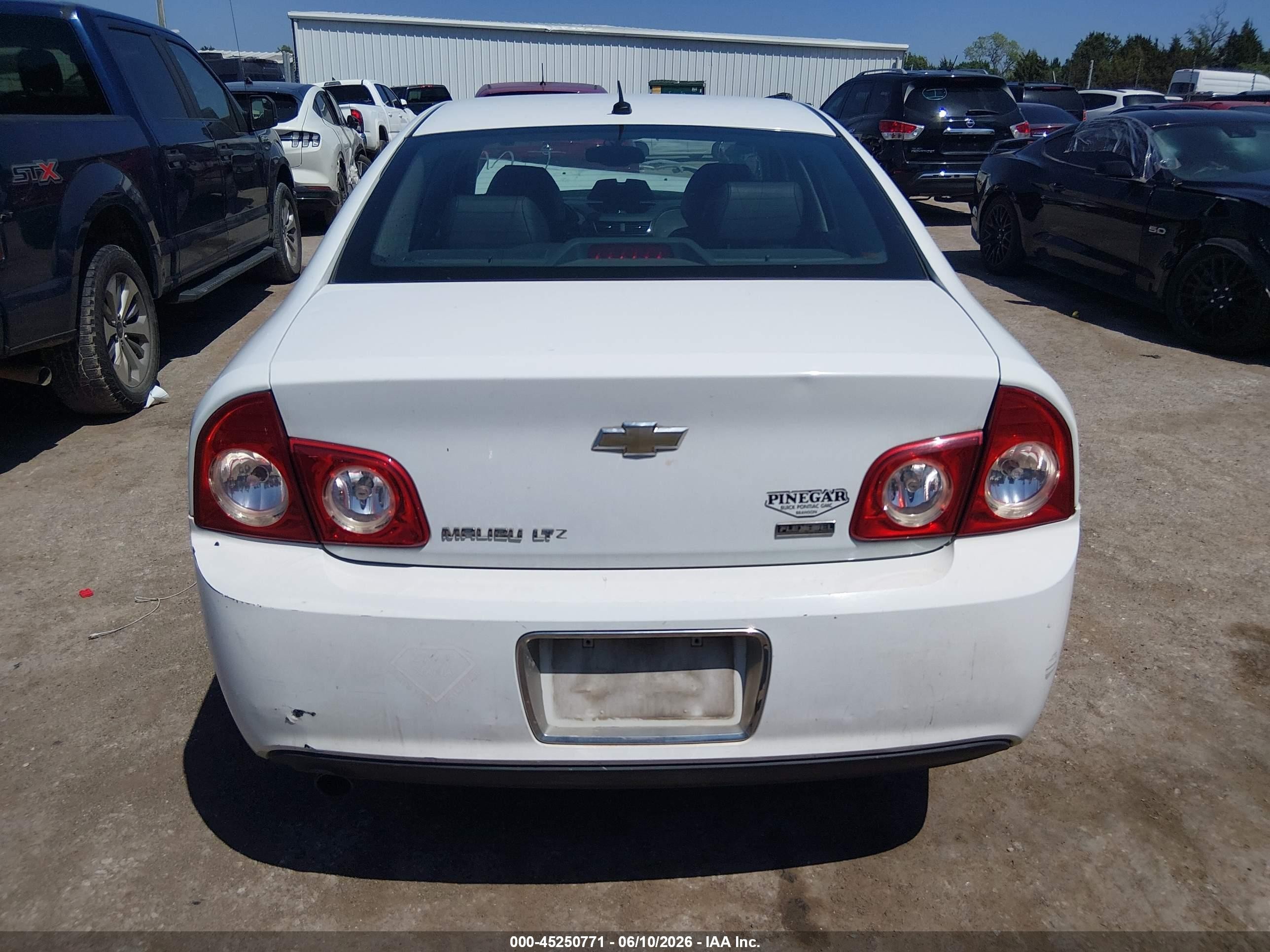 2010 Chevrolet Malibu Ltz Белый vin: 1G1ZE5E06AF320087