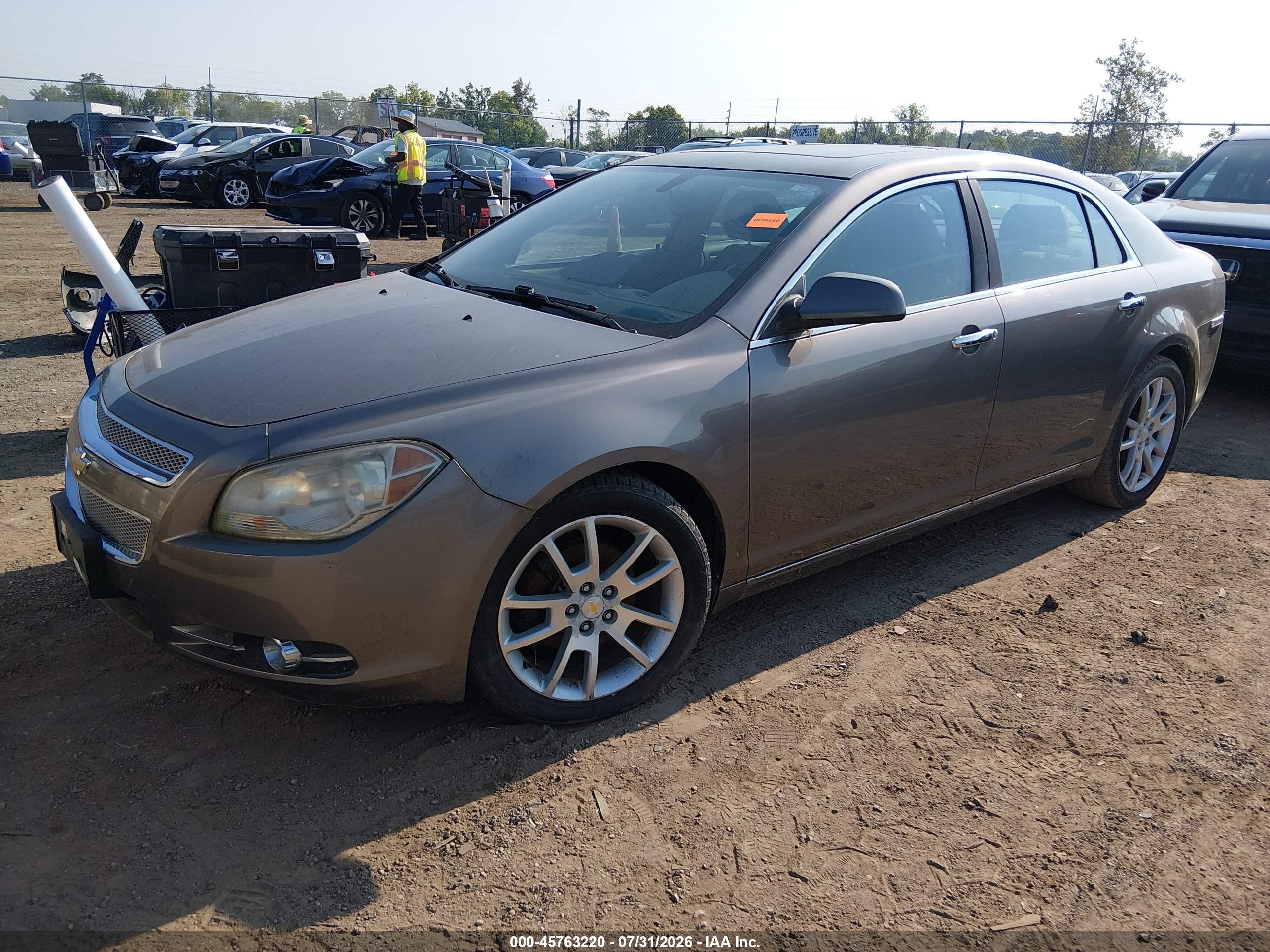 2010 Chevrolet Malibu Ltz Gold vin: 1G1ZE5E70AF232987