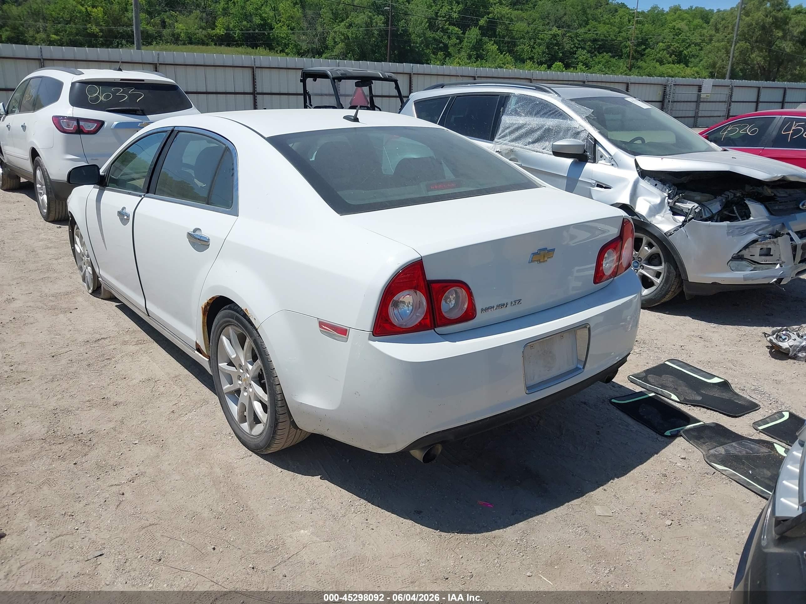 2010 Chevrolet Malibu Ltz White vin: 1G1ZE5E70AF314122