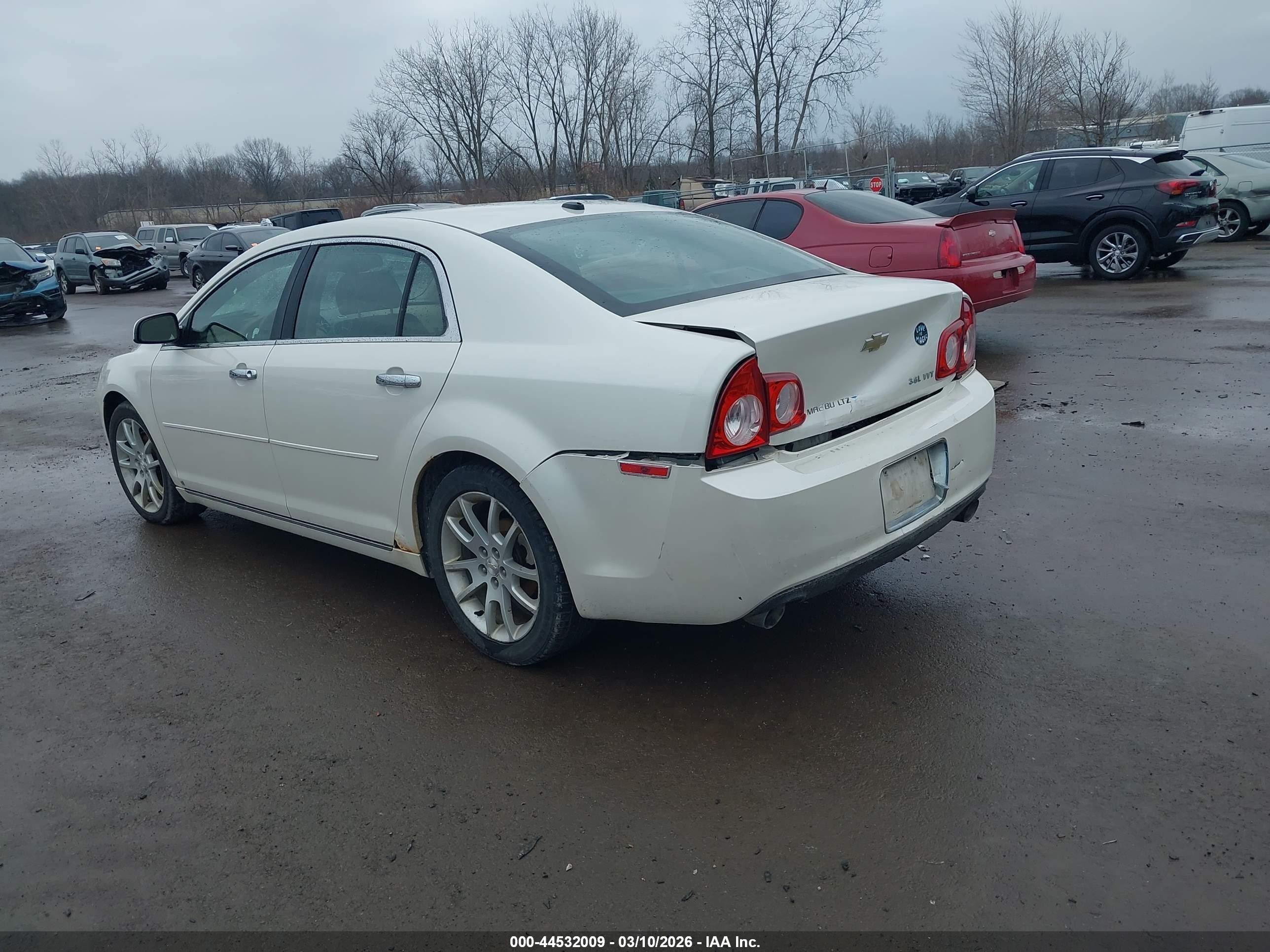 2010 Chevrolet Malibu Ltz Белый vin: 1G1ZE5E76AF103328
