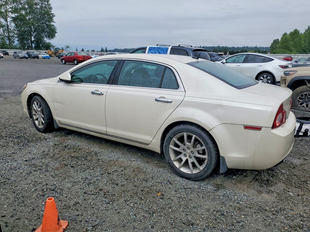 2010 Chevrolet Malibu Ltz Cream vin: 1G1ZE5E78AF100690