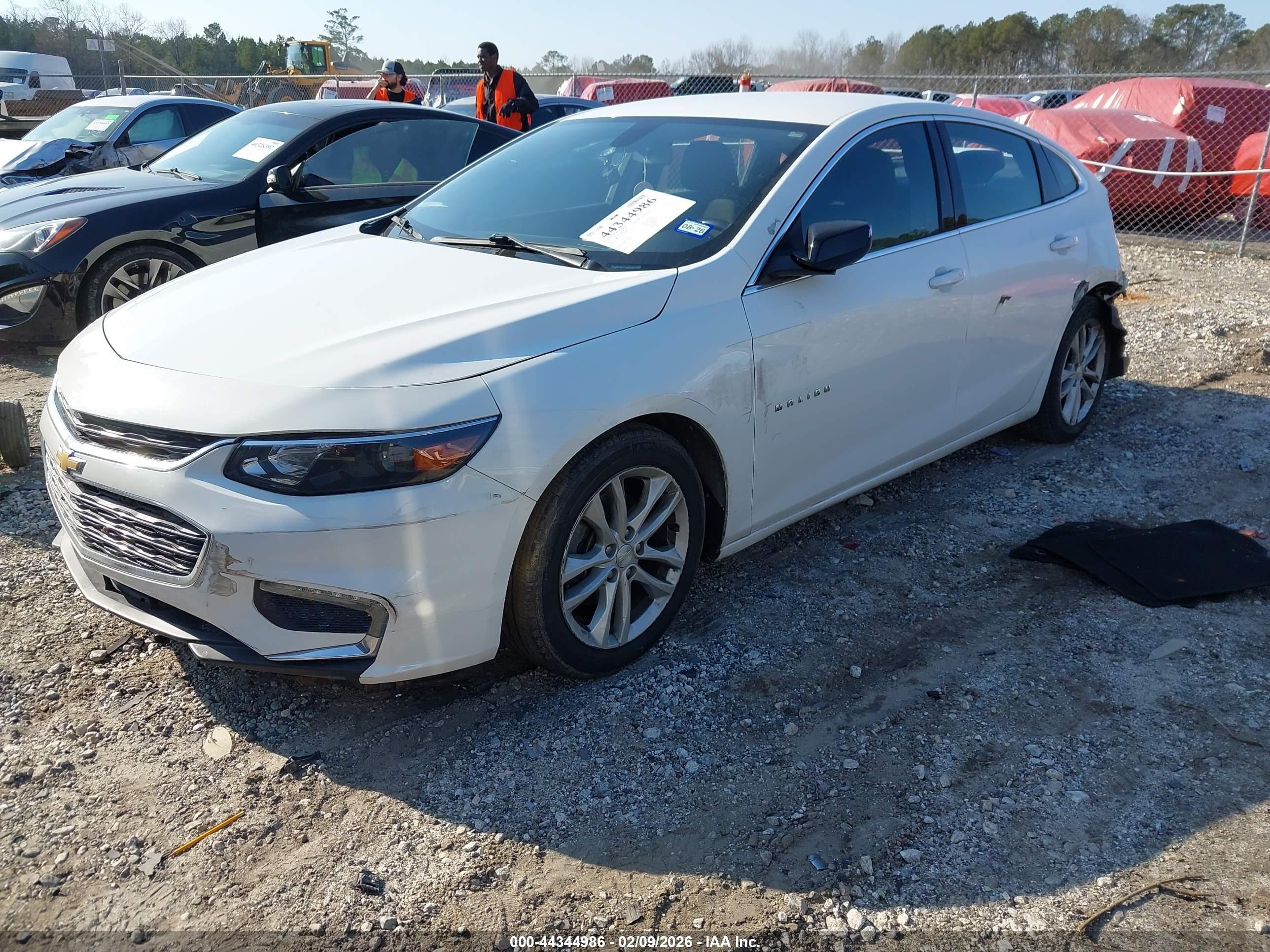 2017 Chevrolet Malibu Lt Белый vin: 1G1ZE5ST1HF185609