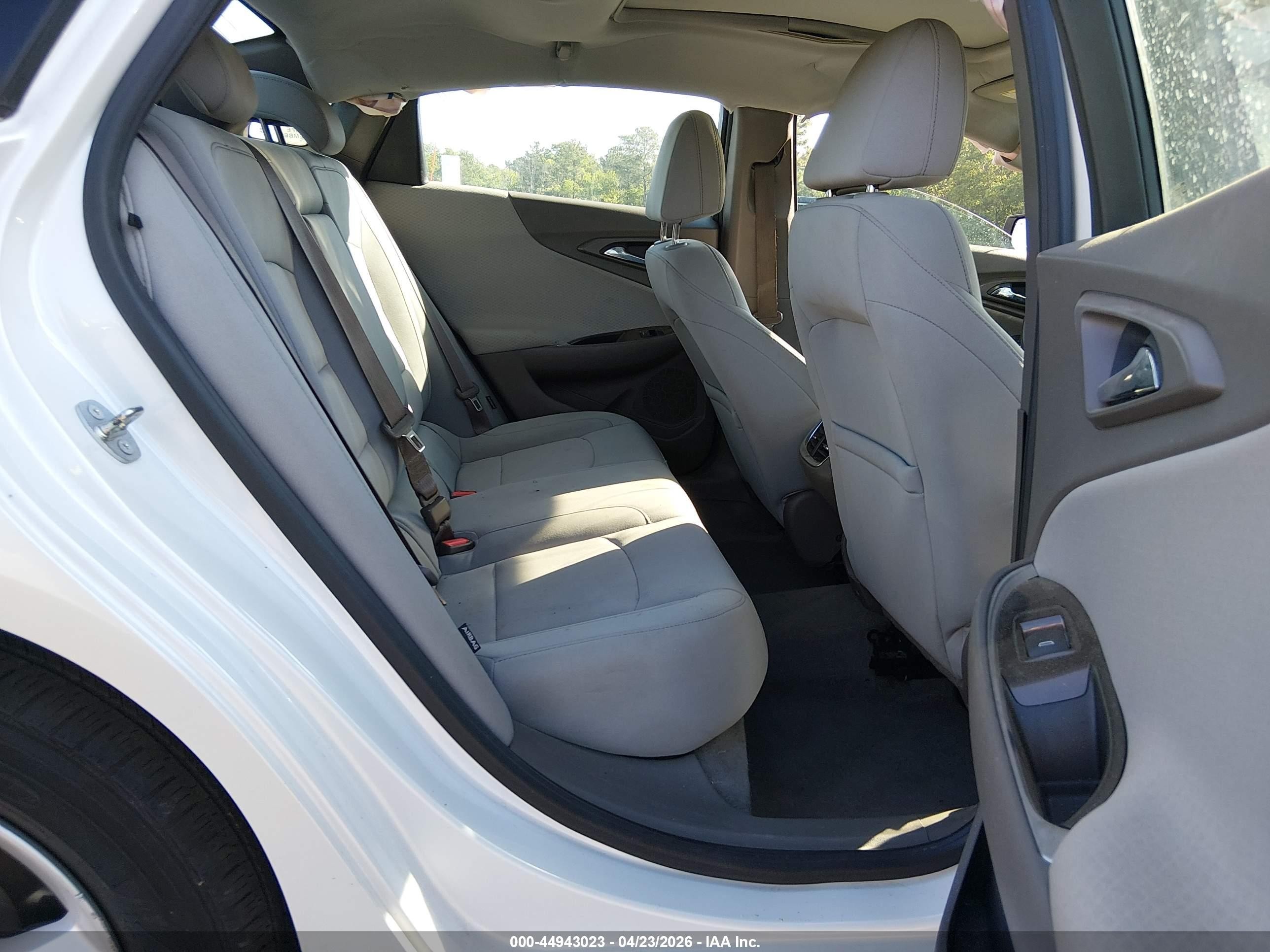 2016 Chevrolet Malibu 1lt White vin: 1G1ZE5ST4GF221033