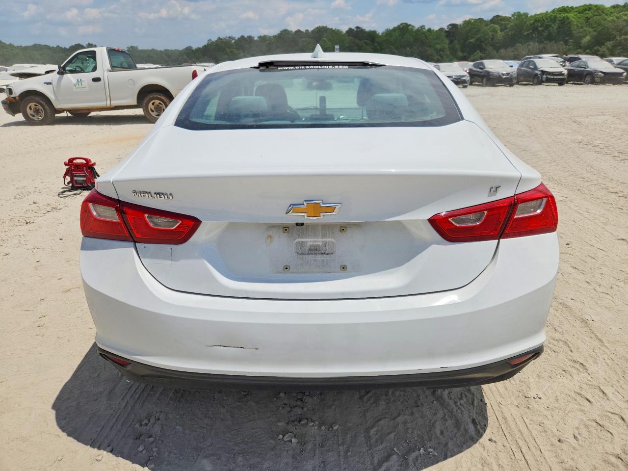2017 Chevrolet Malibu Lt Белый vin: 1G1ZE5ST4HF283579