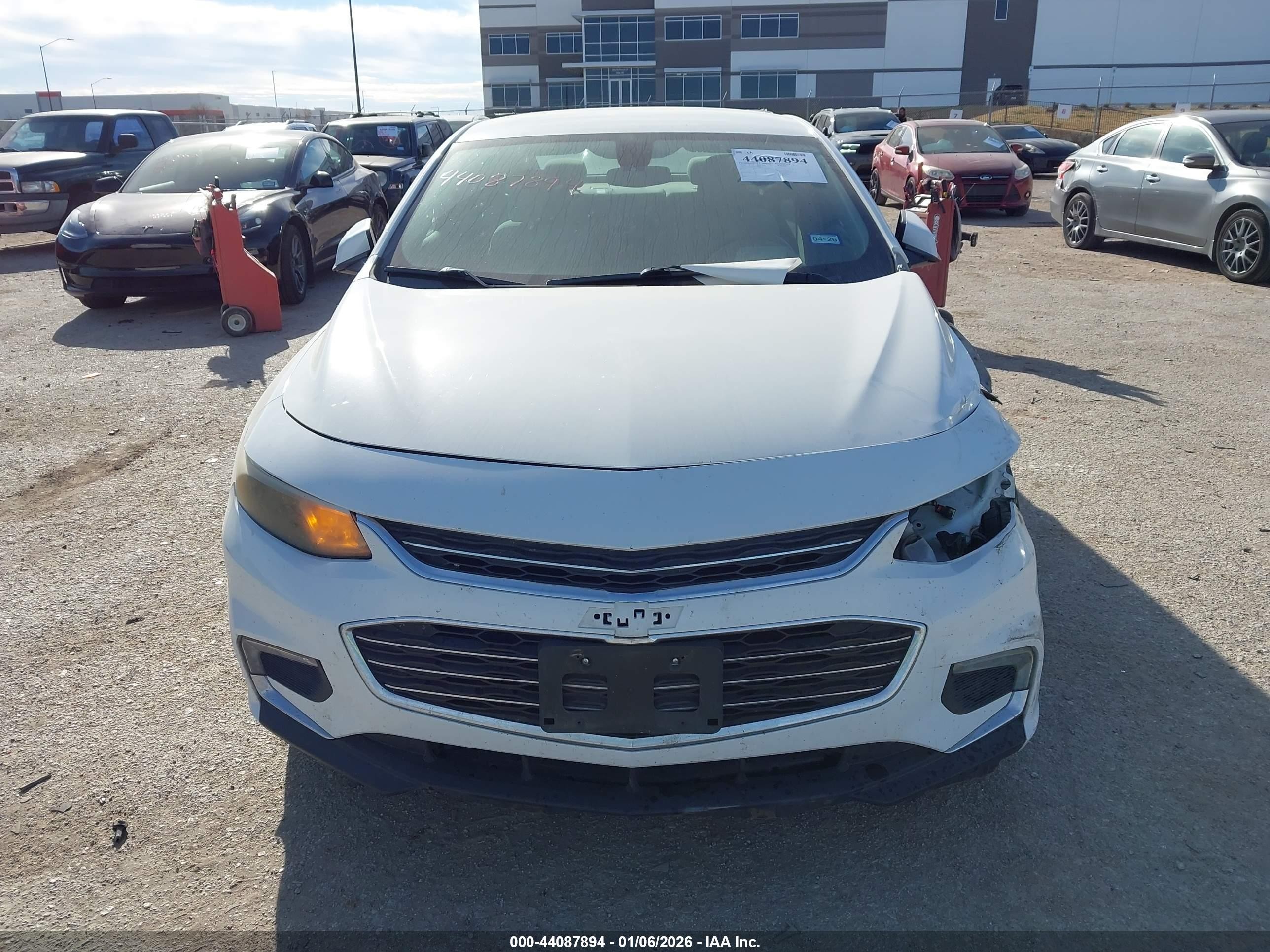 2016 Chevrolet Malibu 1lt White vin: 1G1ZE5ST8GF279243