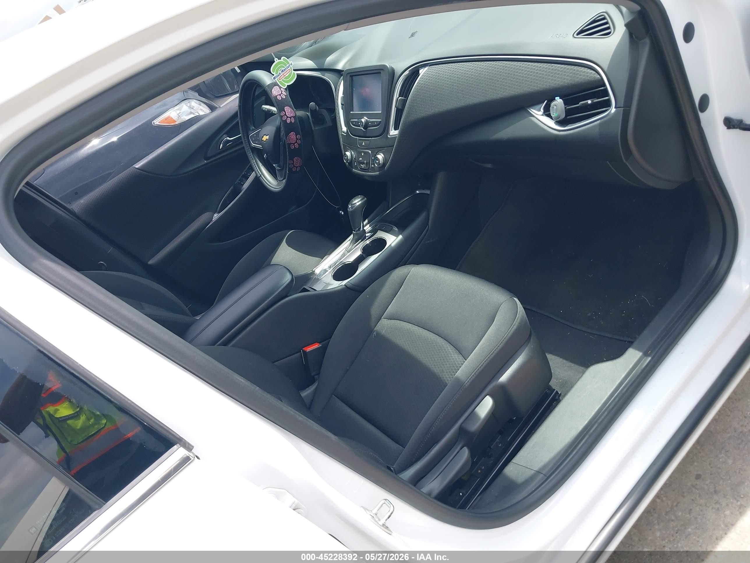 2016 Chevrolet Malibu 1lt White vin: 1G1ZE5ST9GF247935