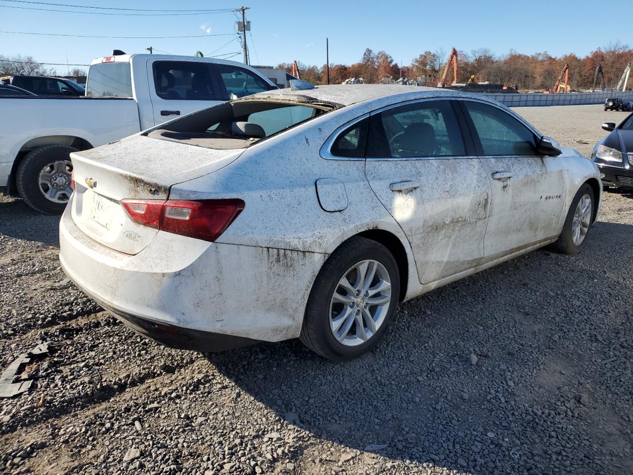 2015 Chevrolet Malibu White vin: 1G1ZE5STXGF338776