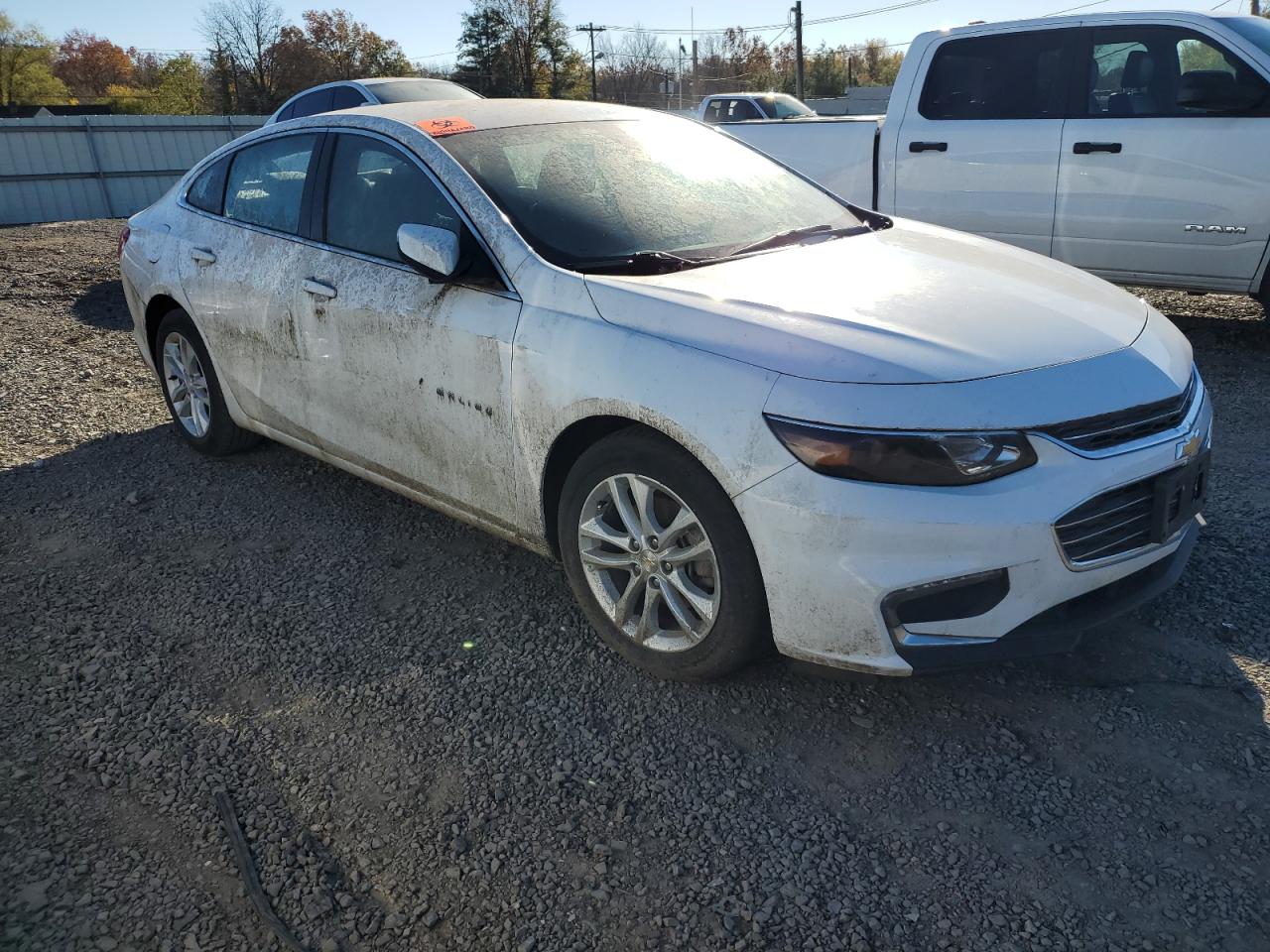 2015 Chevrolet Malibu White vin: 1G1ZE5STXGF338776
