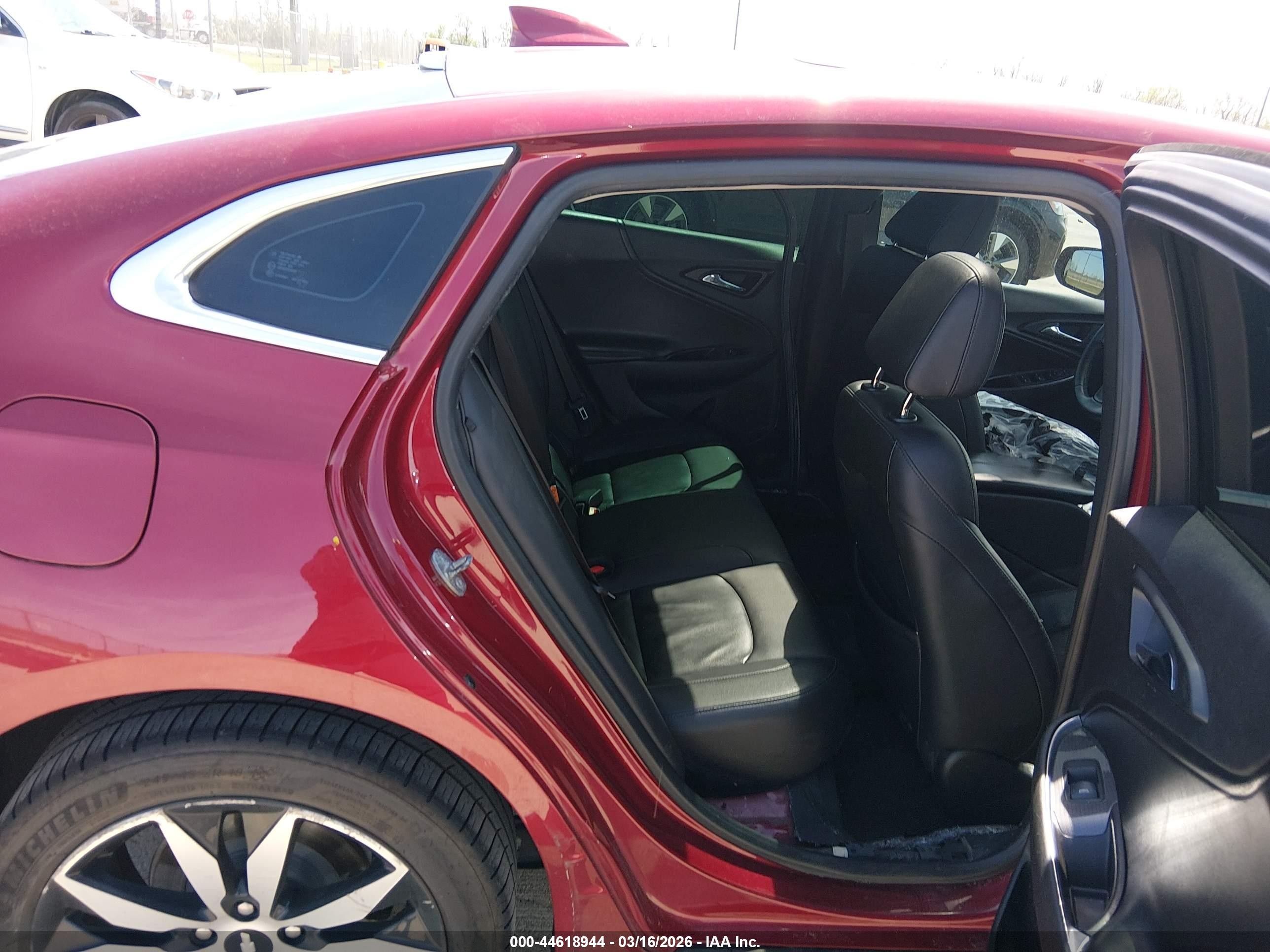 2017 Chevrolet Malibu 1lt Красный vin: 1G1ZE5STXHF203055