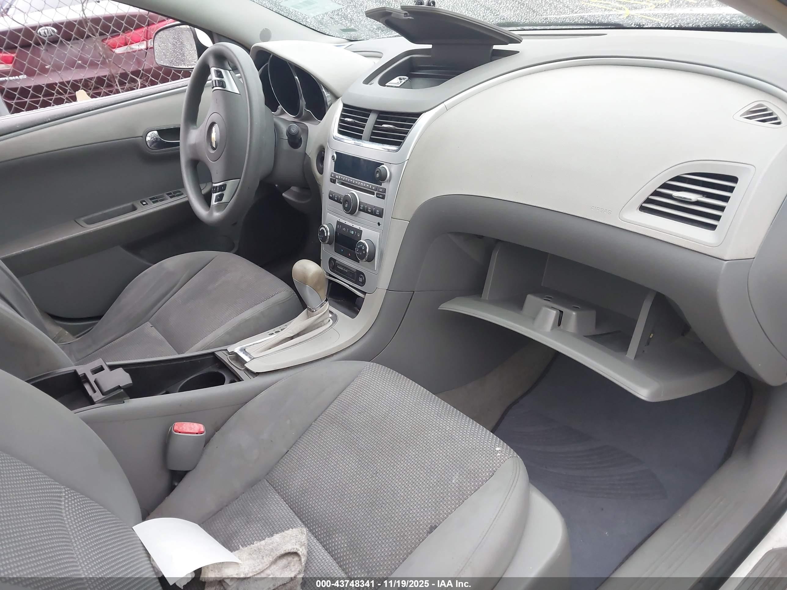 2008 Chevrolet Malibu Hybrid   White vin: 1G1ZF57528F263452