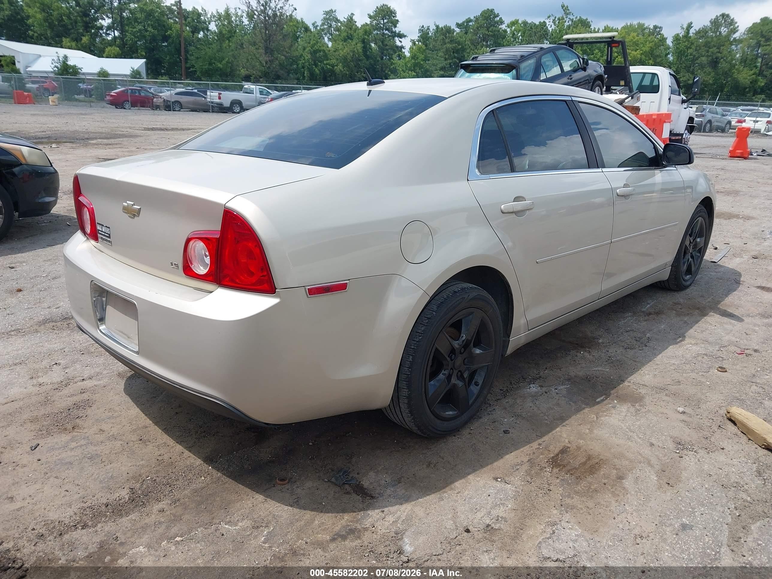 2009 Chevrolet Malibu Ls Gold vin: 1G1ZG57B09F259873