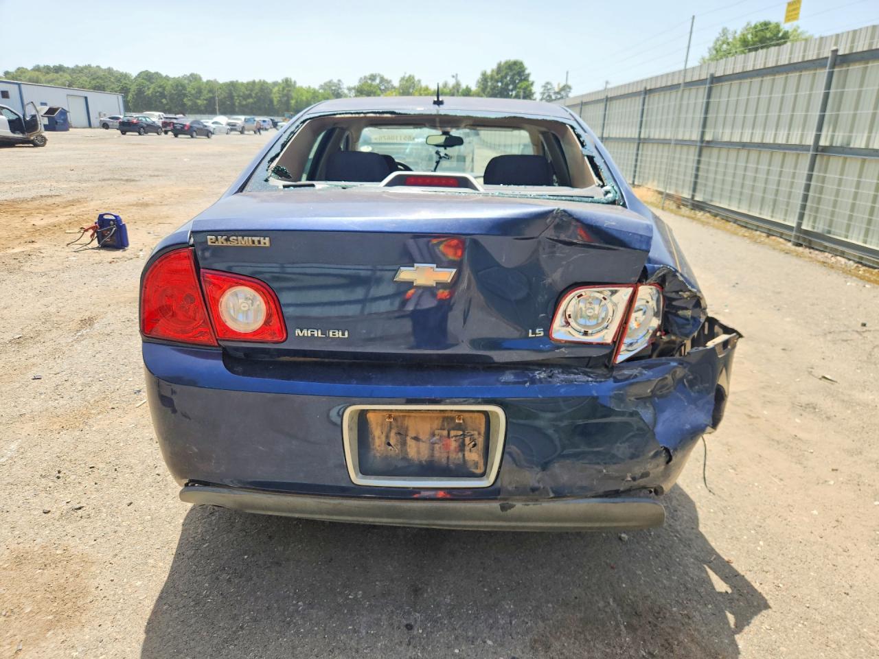 2009 Chevrolet Malibu Ls Blue vin: 1G1ZG57B194186525
