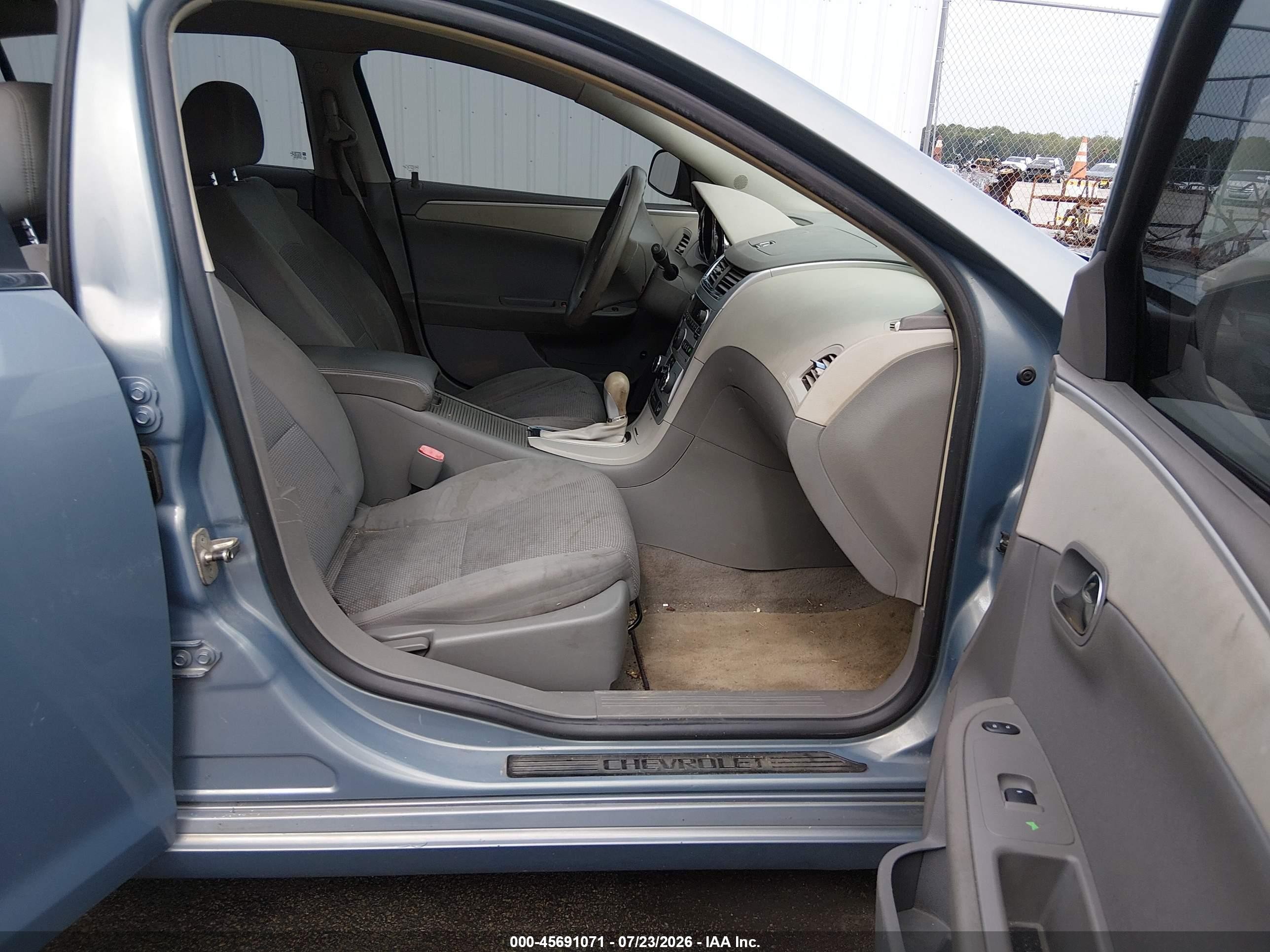 2009 Chevrolet Malibu Ls Blue vin: 1G1ZG57B29F160469