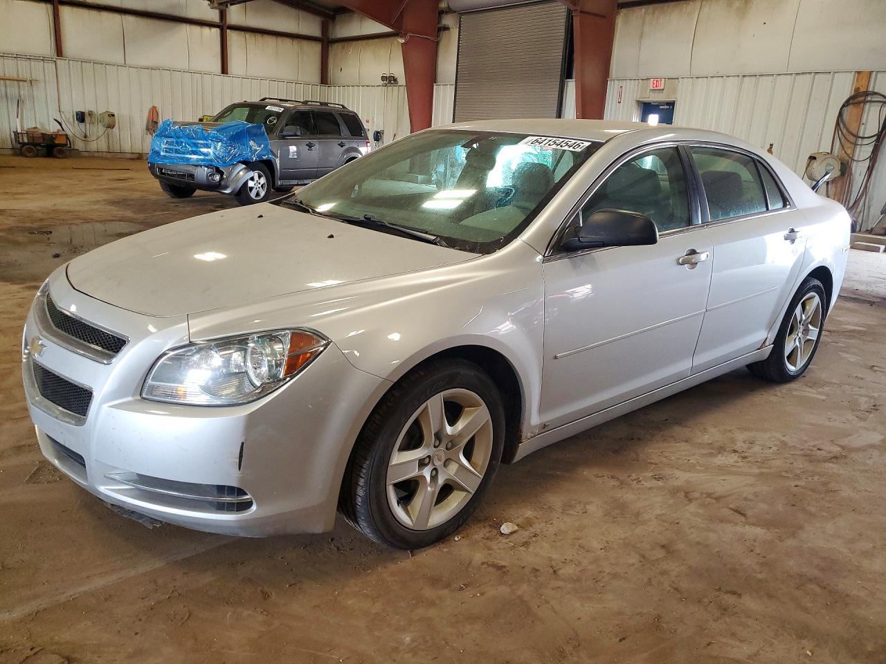 2009 Chevrolet Malibu Ls Silver vin: 1G1ZG57B394220402