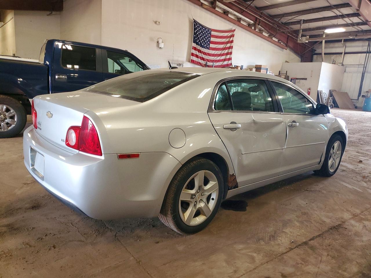 2009 Chevrolet Malibu Ls Серебряный vin: 1G1ZG57B394220402