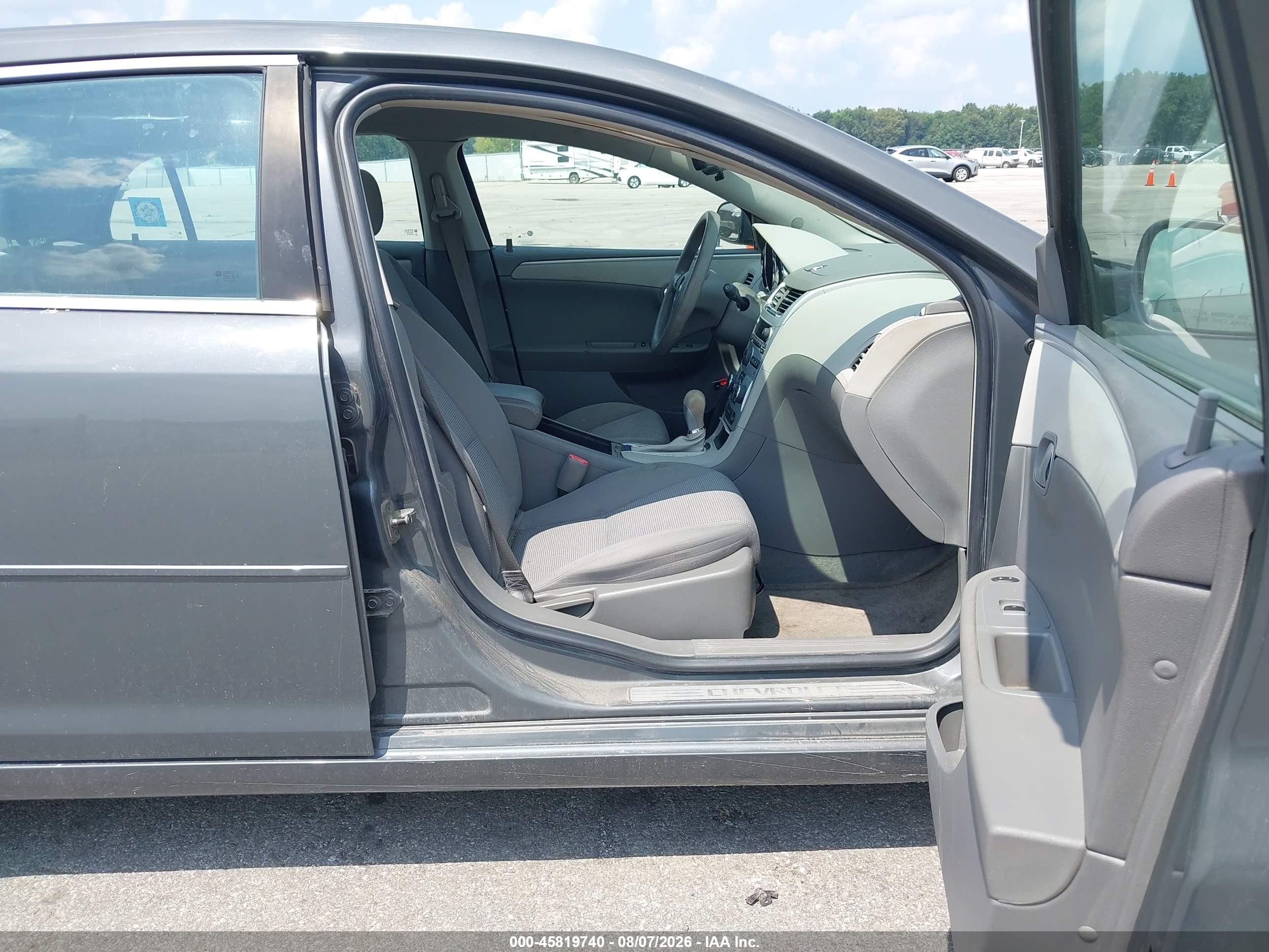 2009 Chevrolet Malibu Ls Gray vin: 1G1ZG57B39F217214