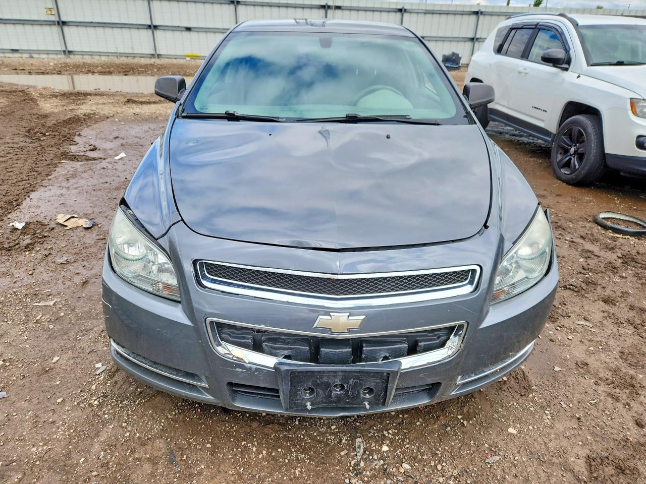 2009 Chevrolet Malibu Ls Gray vin: 1G1ZG57B39F231694