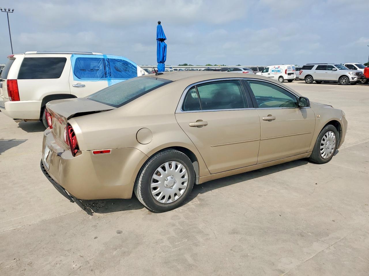 2008 Chevrolet Malibu Ls Желто-коричневый vin: 1G1ZG57B48F161847
