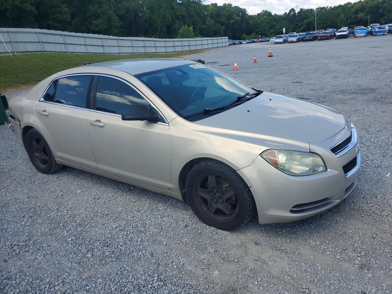 2009 Chevrolet Malibu Ls Silver vin: 1G1ZG57B49F179430
