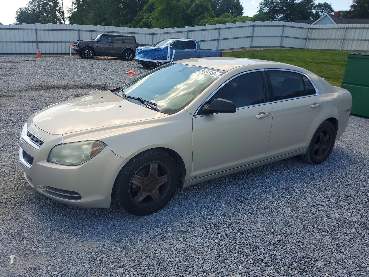 2009 Chevrolet Malibu Ls Silver vin: 1G1ZG57B49F179430