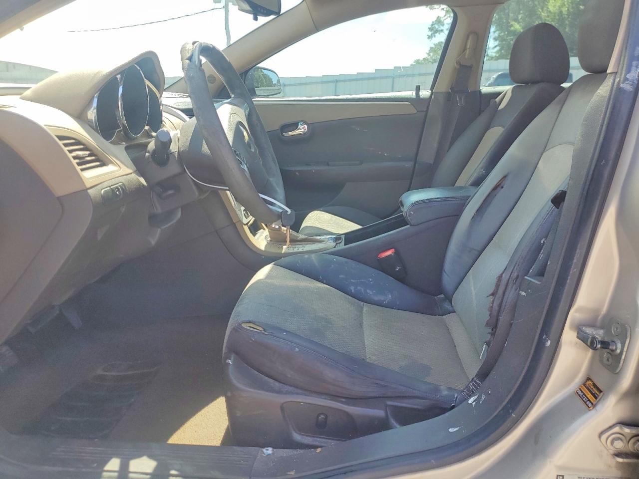 2009 Chevrolet Malibu Ls Silver vin: 1G1ZG57B49F179430