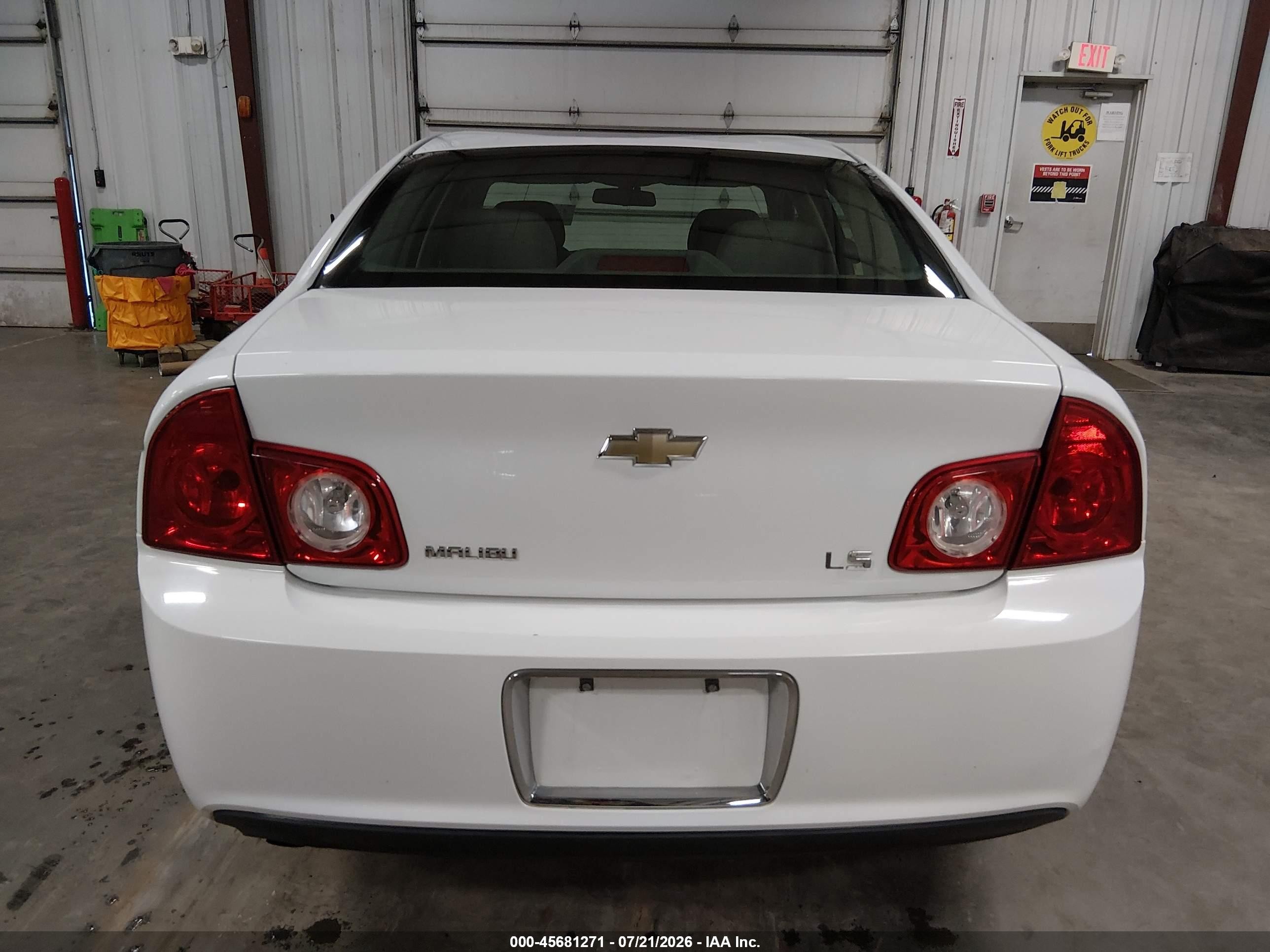 2009 Chevrolet Malibu Ls Белый vin: 1G1ZG57B49F211471