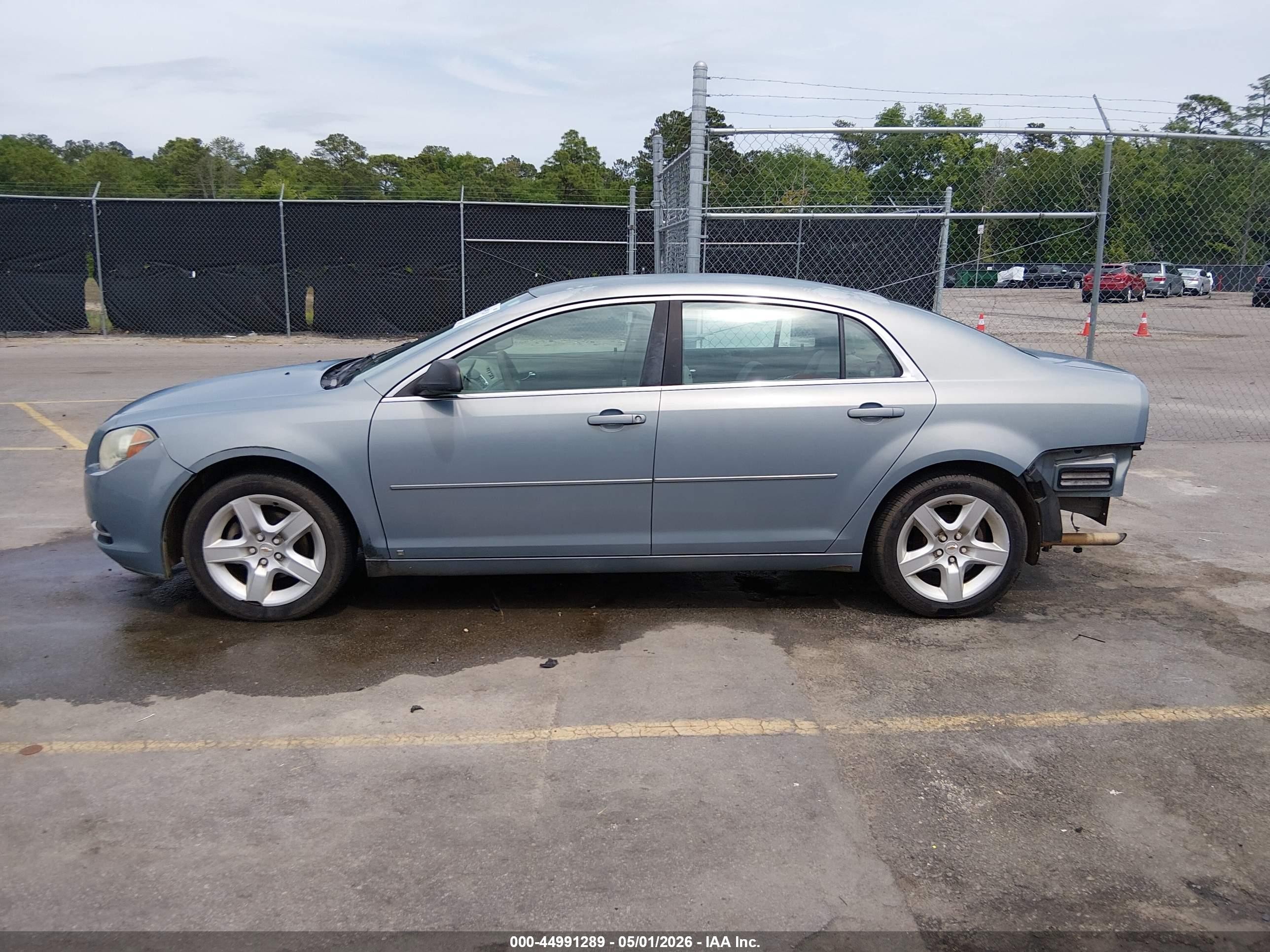 2009 Chevrolet Malibu Ls Light Blue vin: 1G1ZG57B594233345