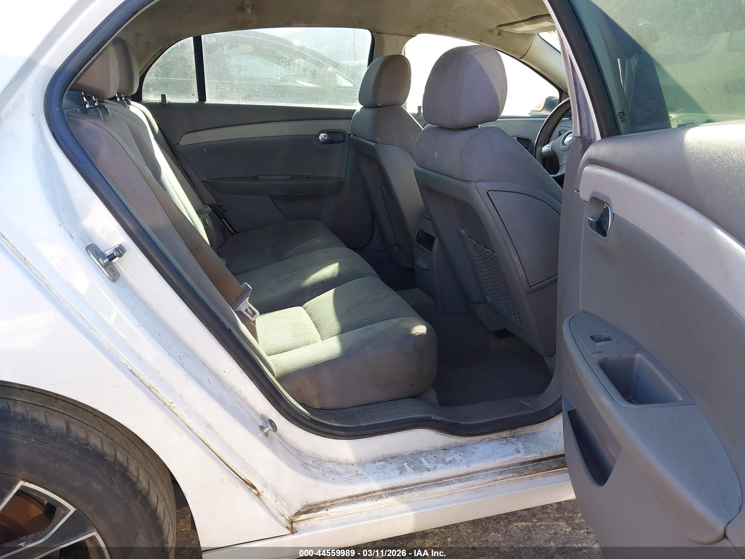 2009 Chevrolet Malibu Ls Белый vin: 1G1ZG57B59F113923