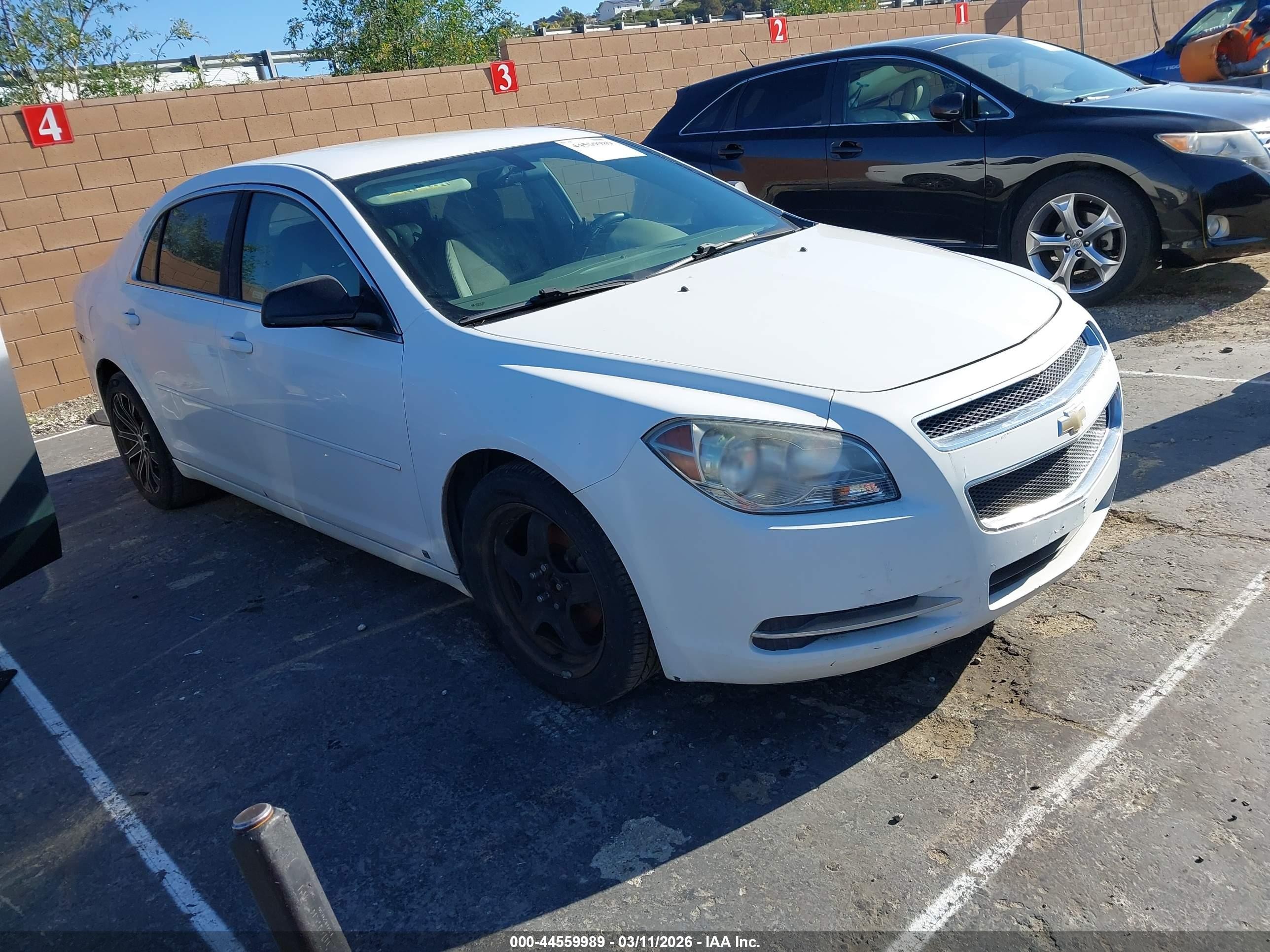 2009 Chevrolet Malibu Ls Белый vin: 1G1ZG57B59F113923