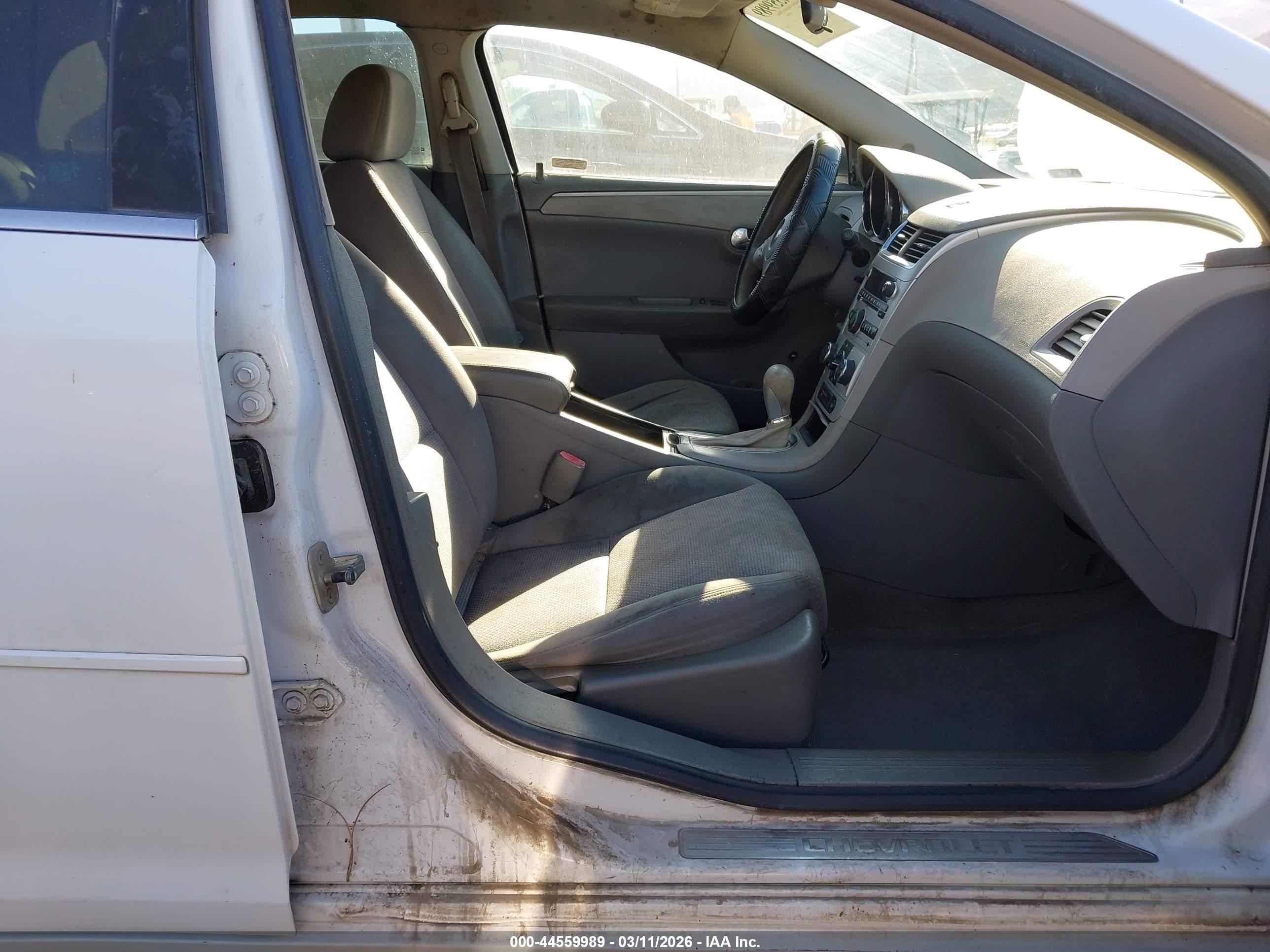 2009 Chevrolet Malibu Ls Белый vin: 1G1ZG57B59F113923